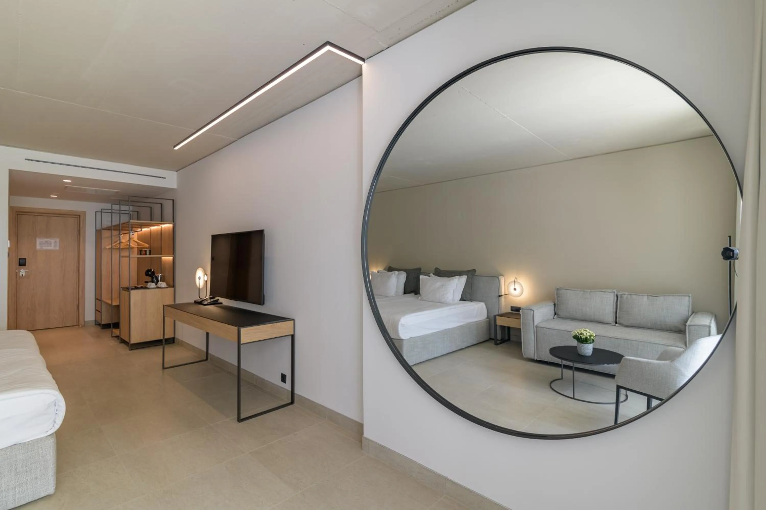 Photo of the whole room, Bed in Ensana Aquahouse