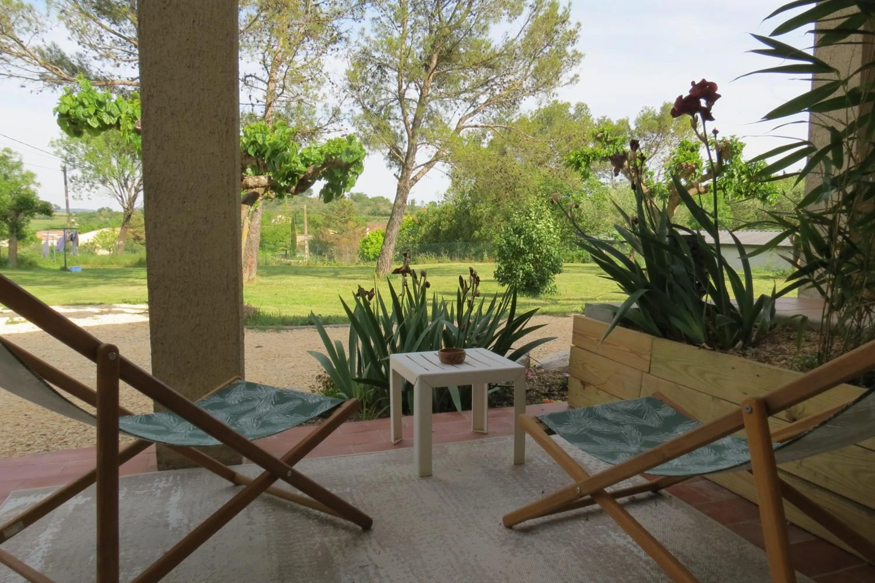 Patio in LE MAS de PAUL