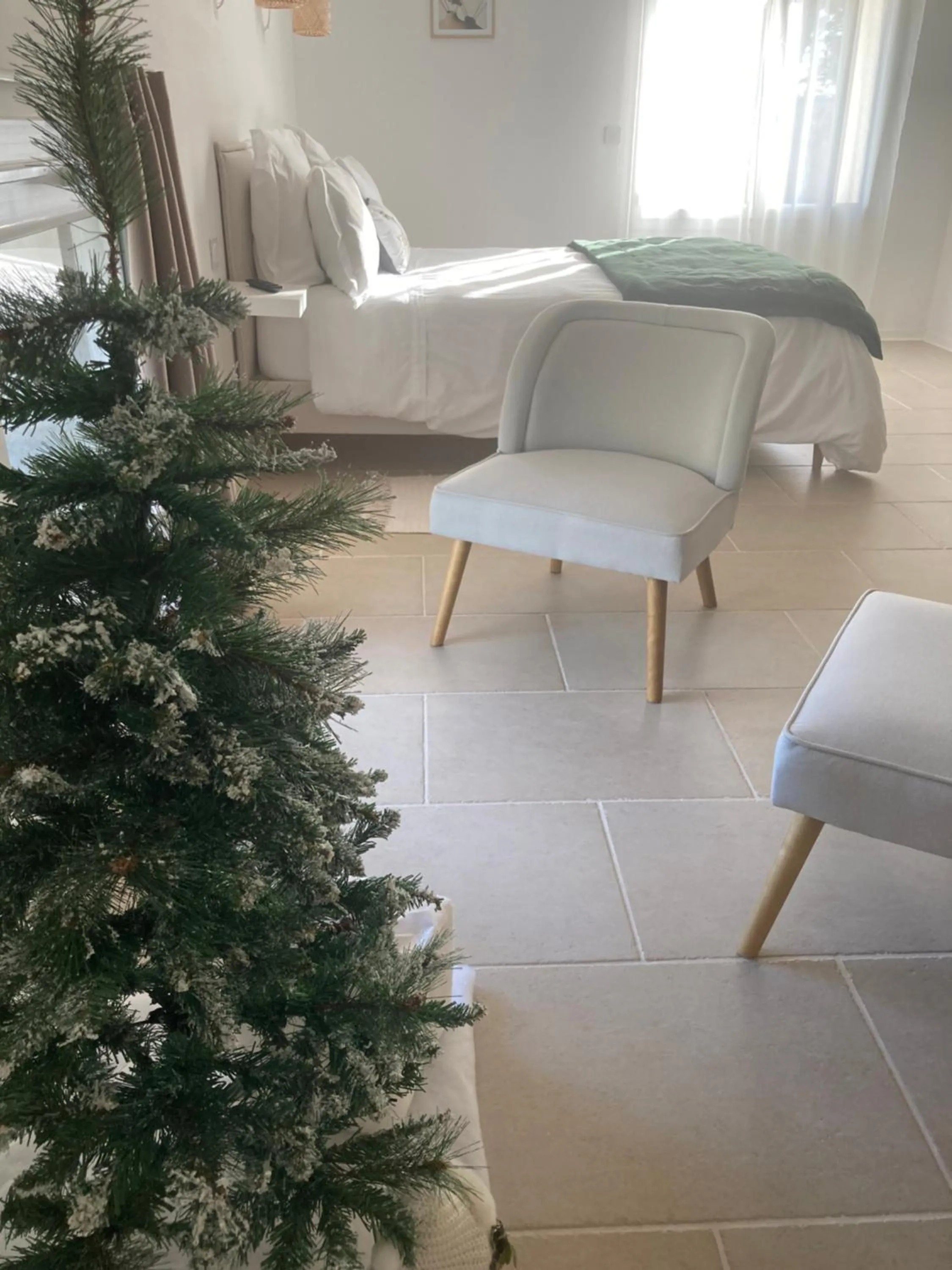 Photo of the whole room, Seating Area in LE MAS de PAUL