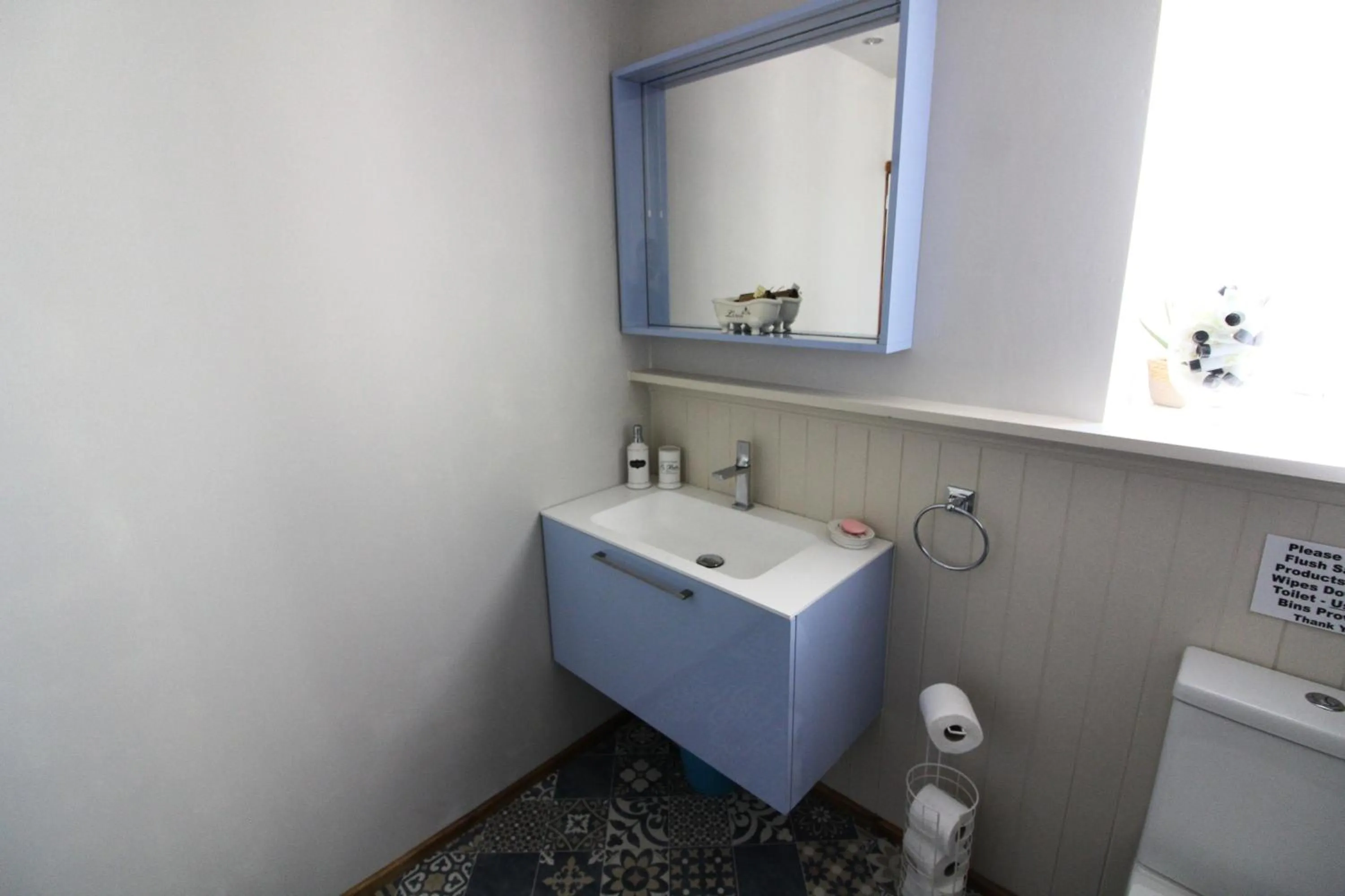 Bathroom in Melorne Farm Guest House