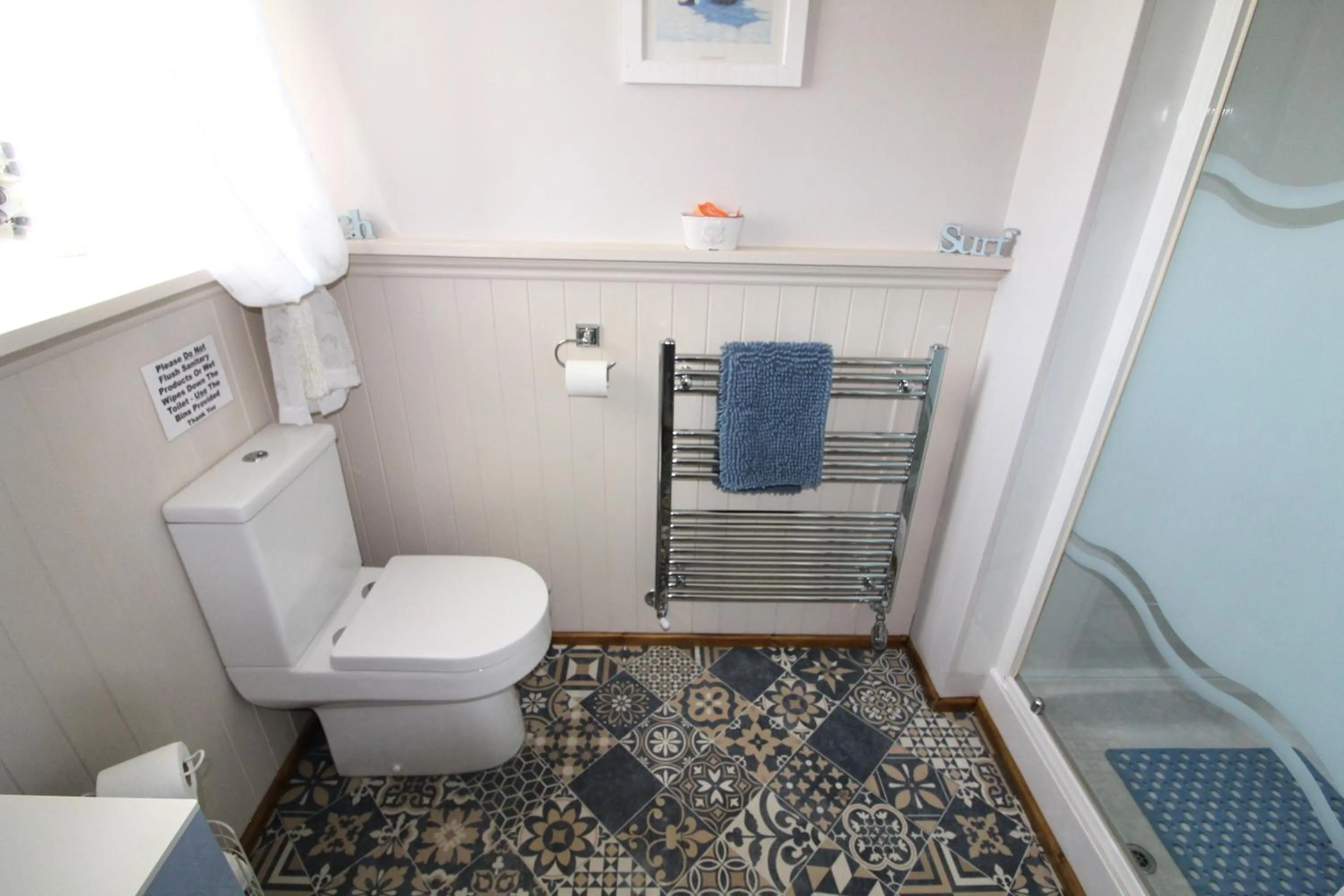 Bathroom in Melorne Farm Guest House