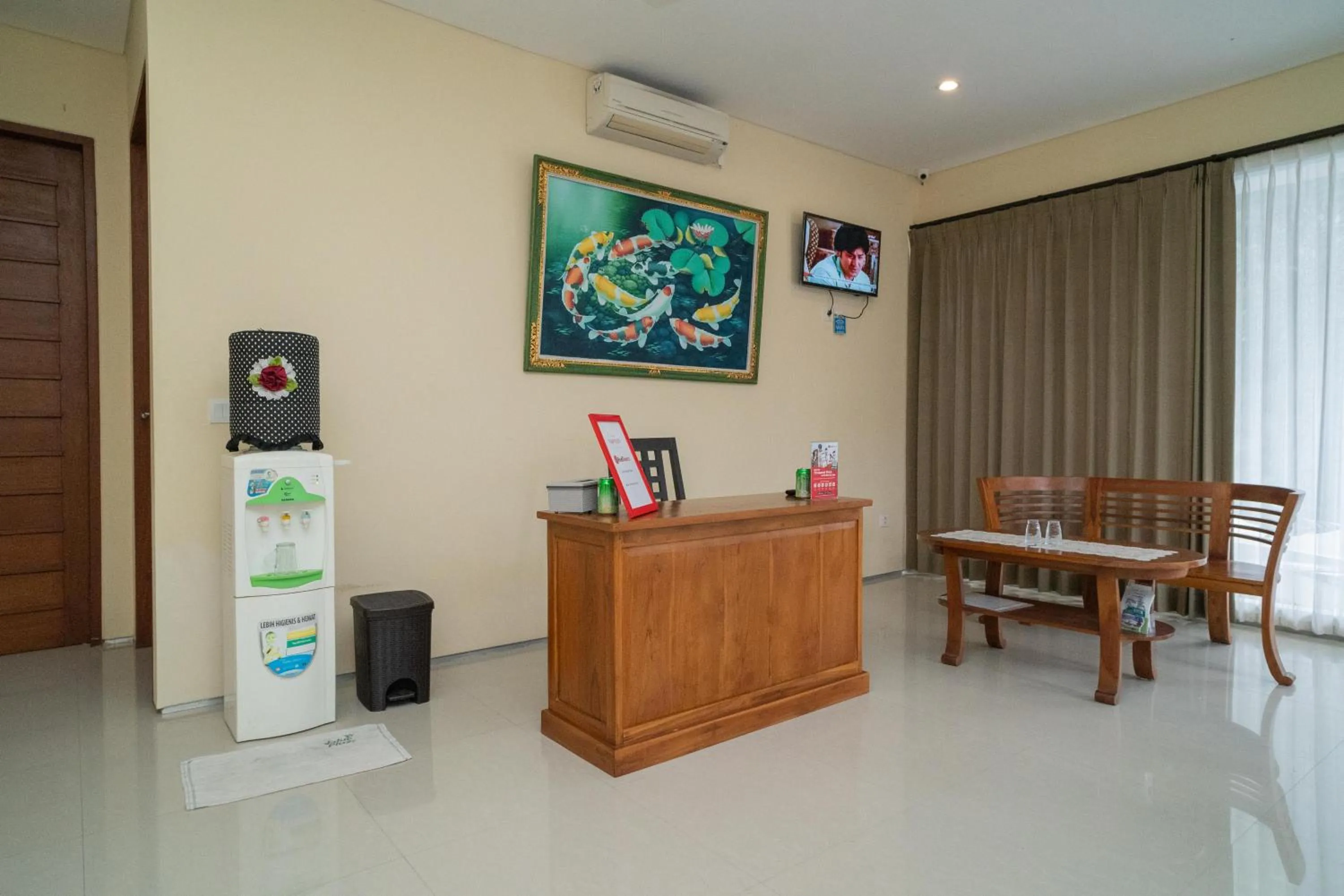Lobby or reception in RedDoorz near ITDC Nusa Dua