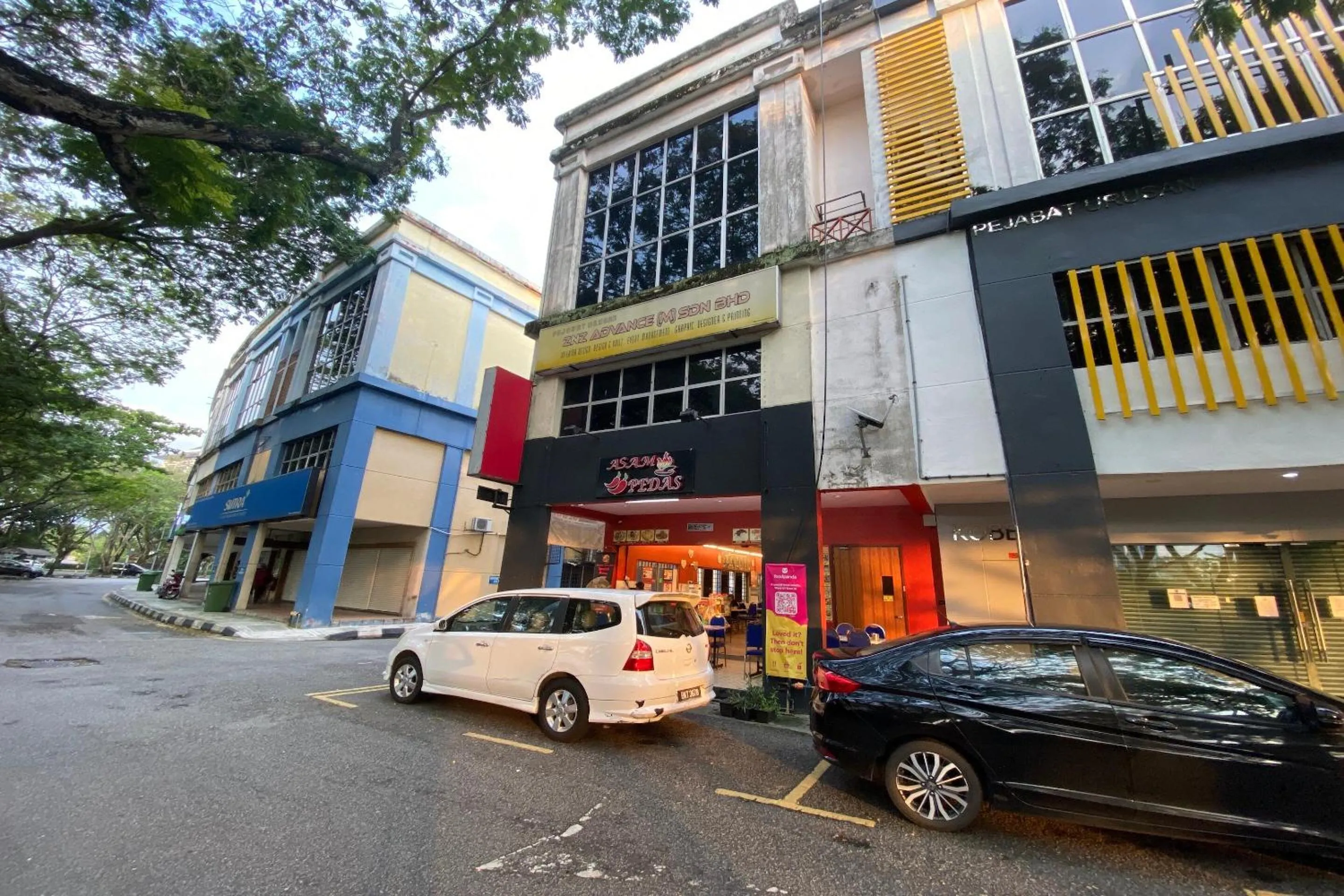 Facade/entrance in Hotel O Syariah Asam Pedas