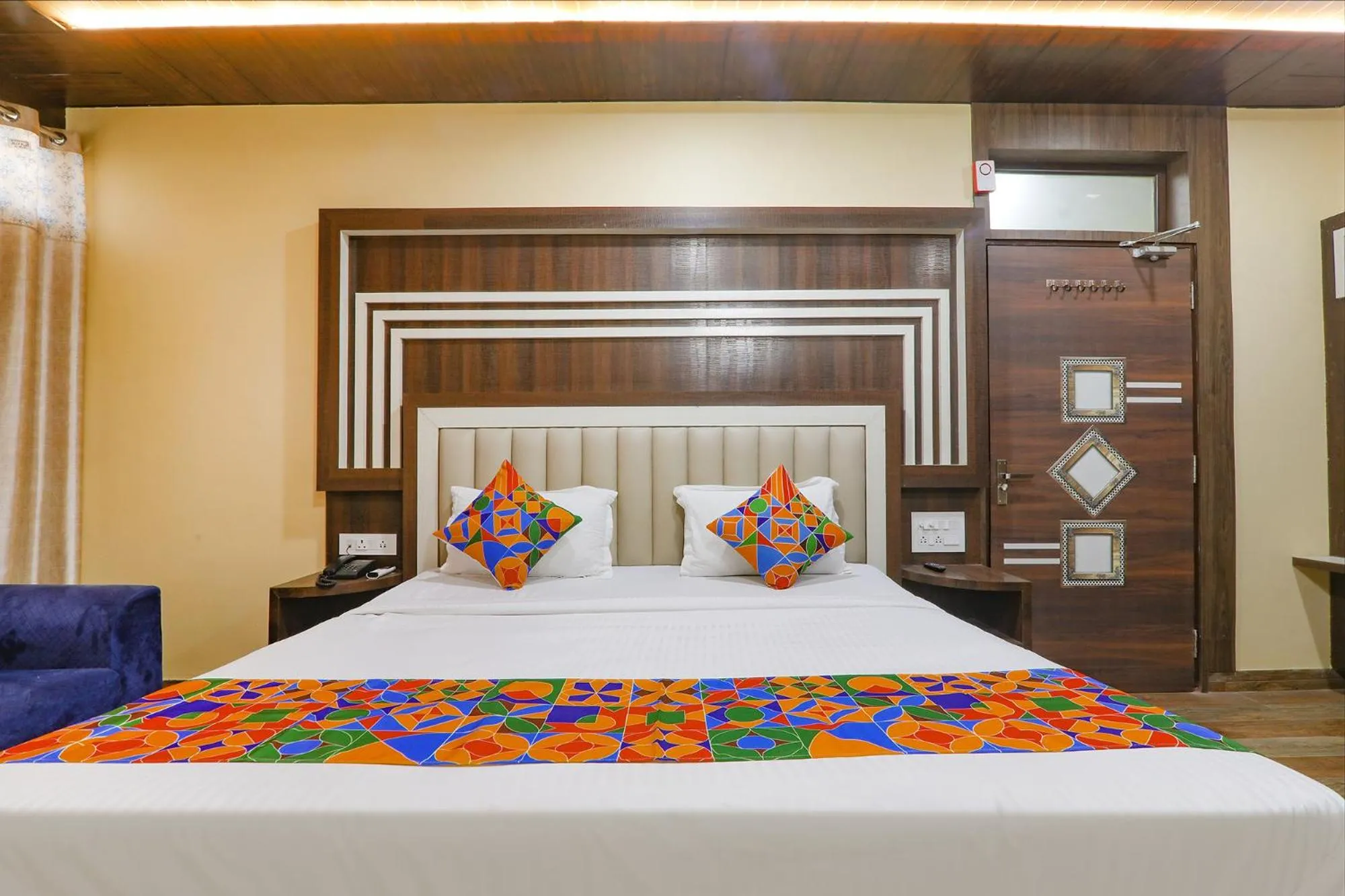 Bed in FabHotel Saumendra