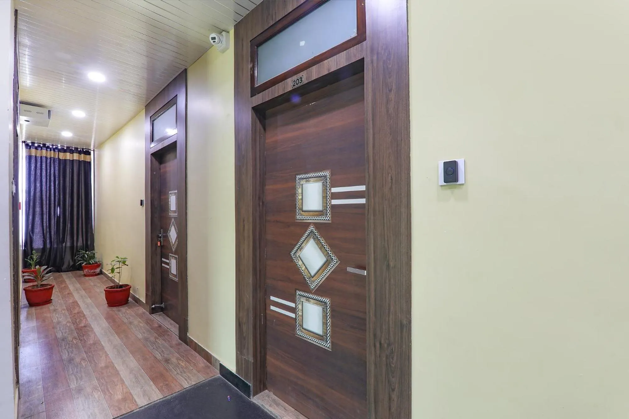 Lobby or reception in FabHotel Saumendra