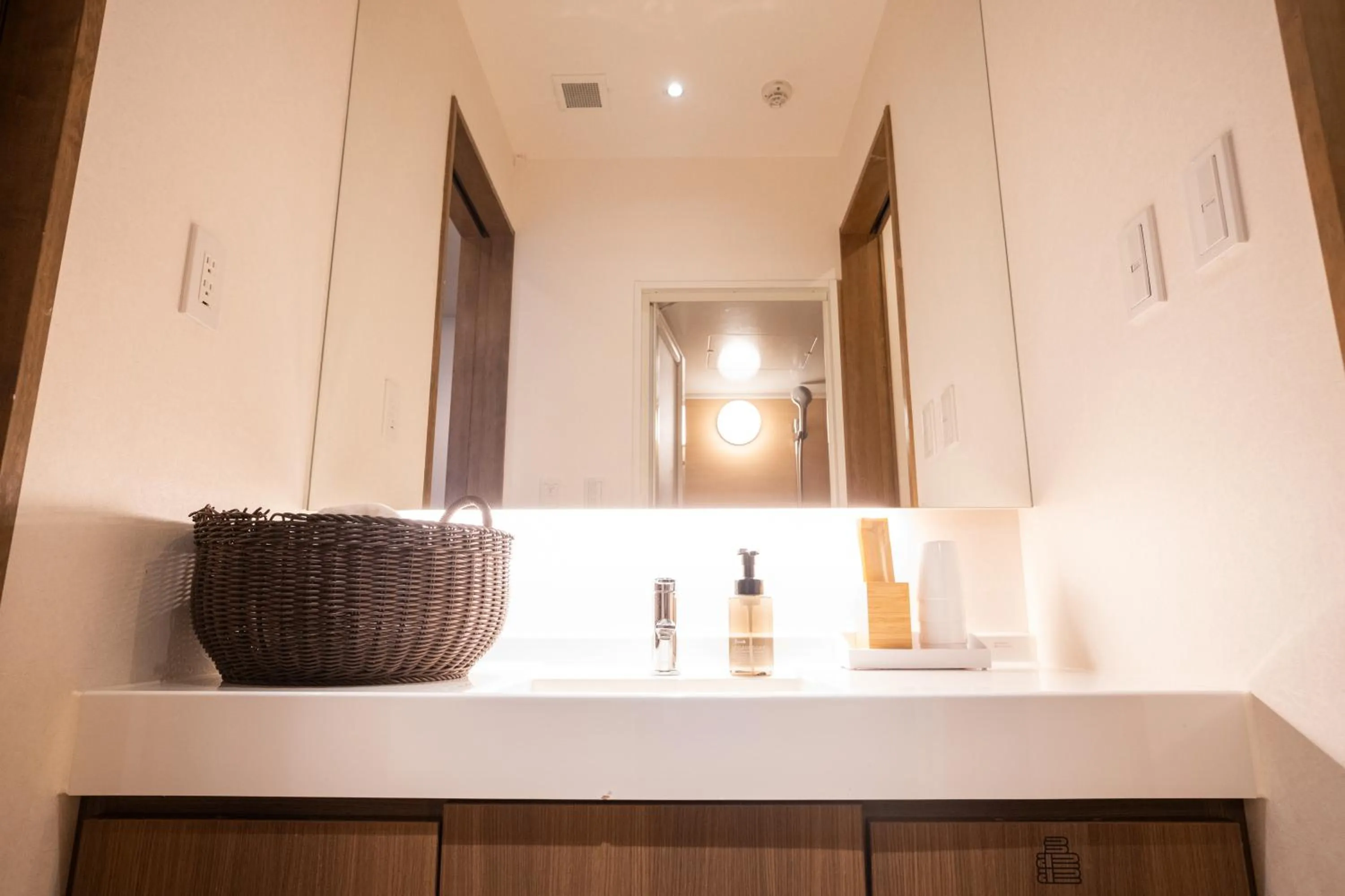 Bathroom in ORI Rokkaku