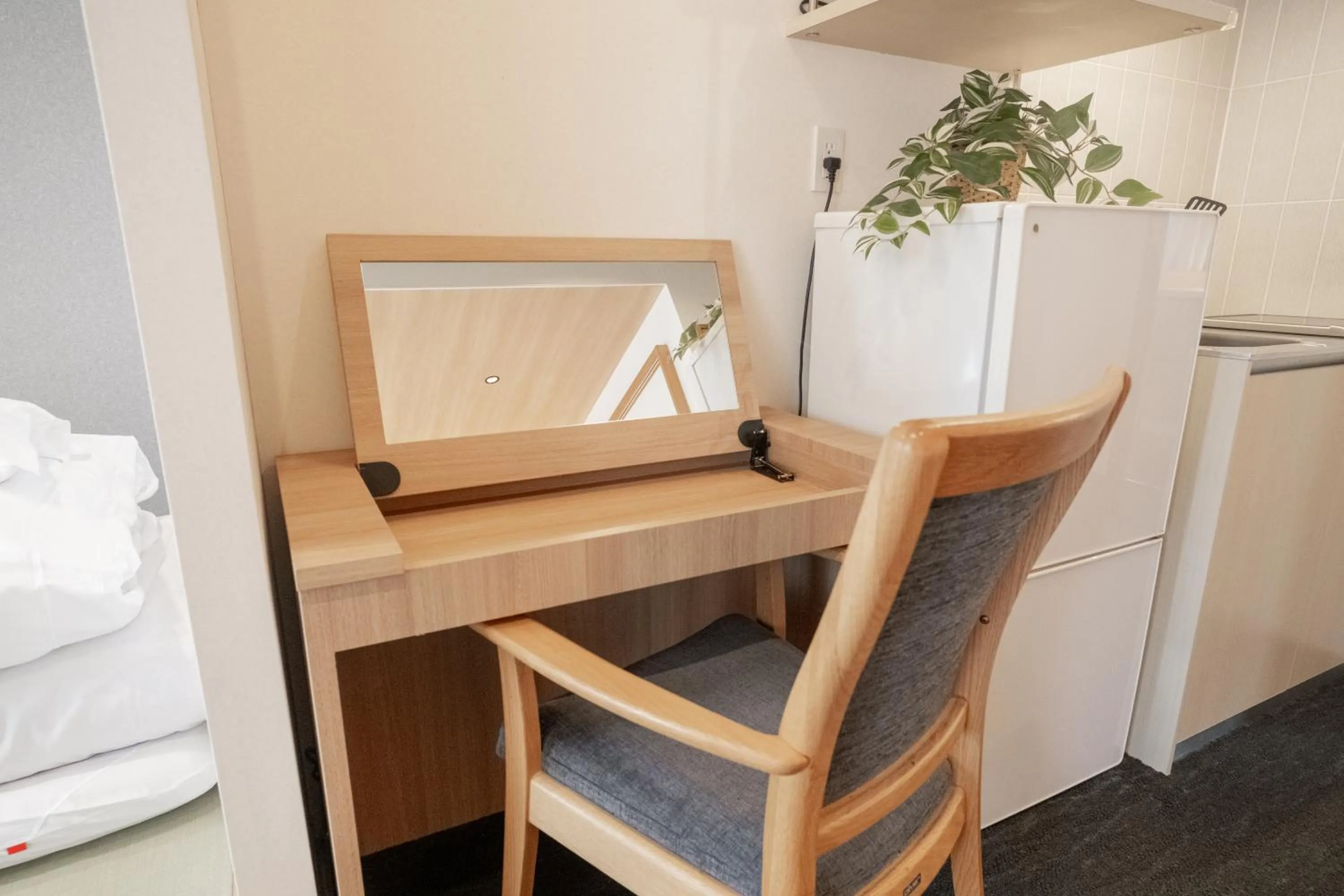 Seating area in ORI Rokkaku