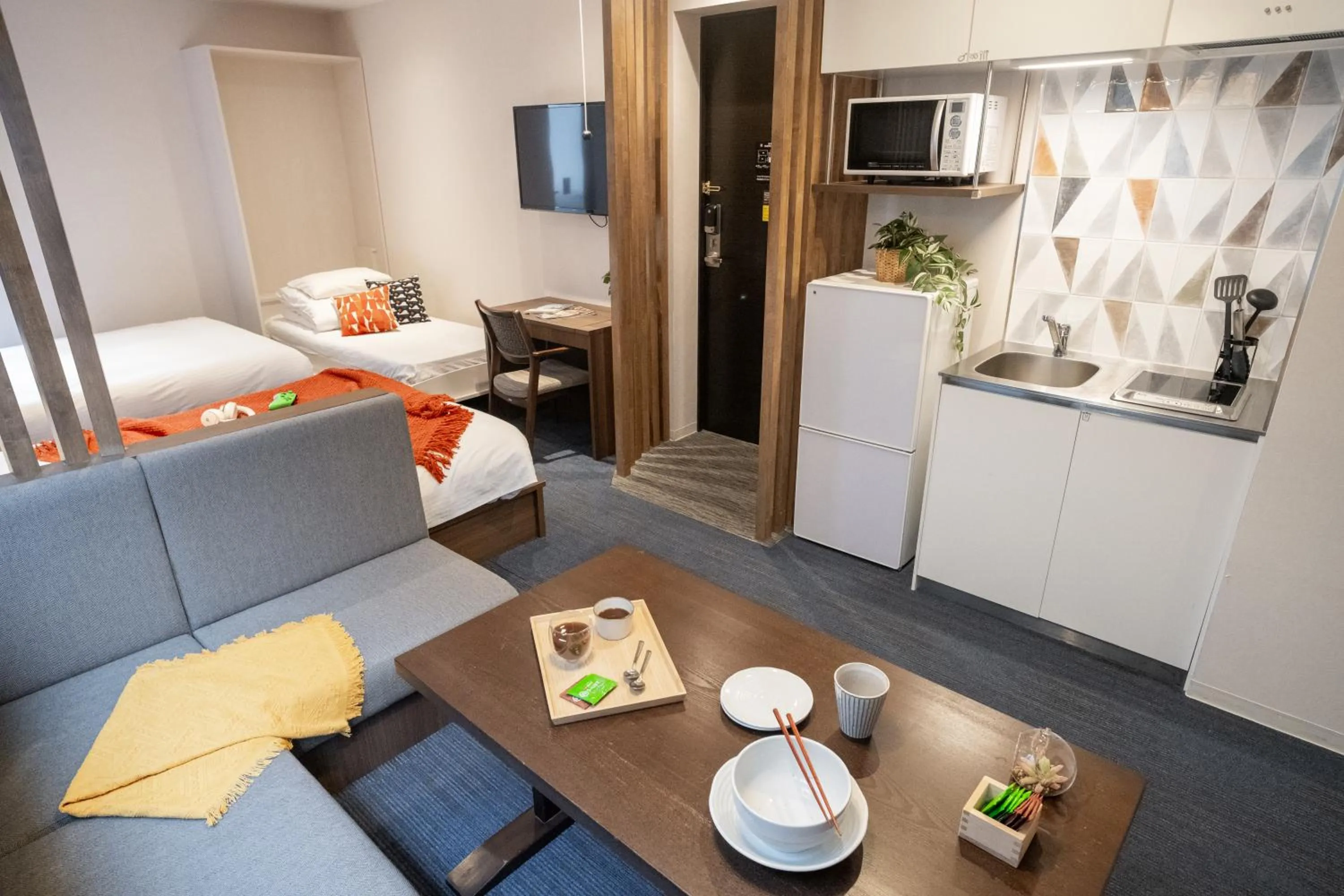 TV and multimedia, Bed in ORI Rokkaku