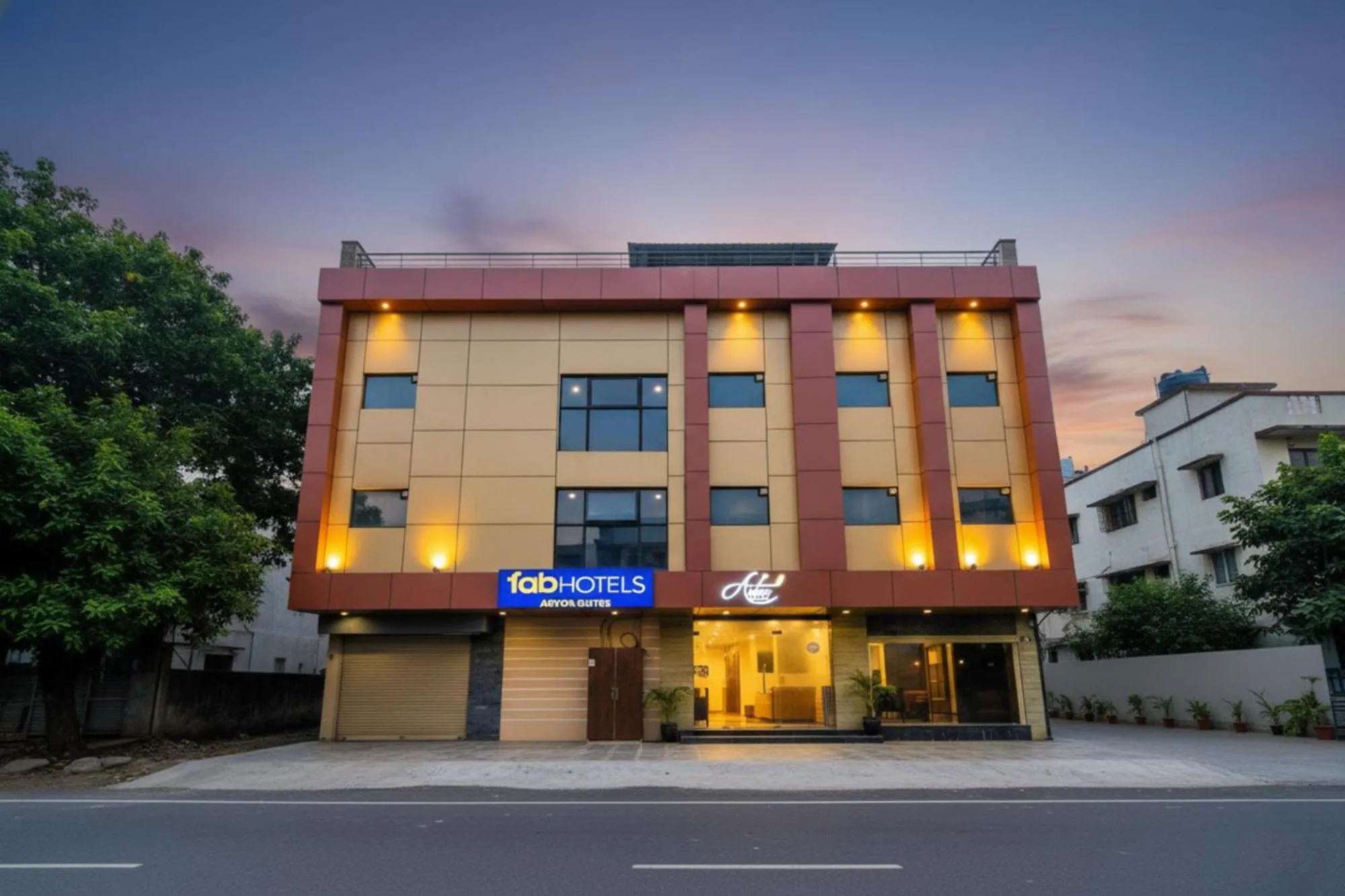 Property building in Via Arton Suite