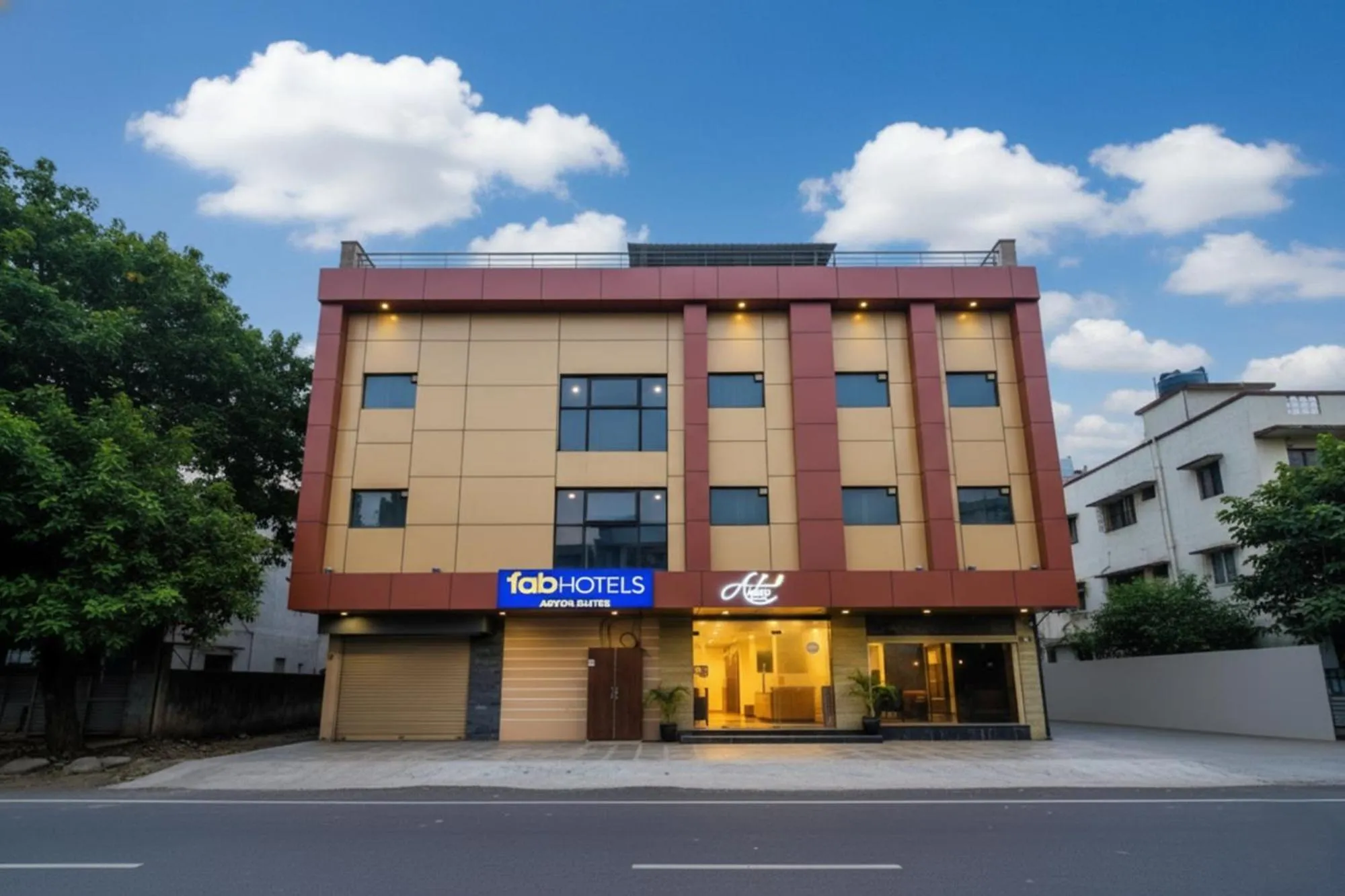 Property building in Via Arton Suite