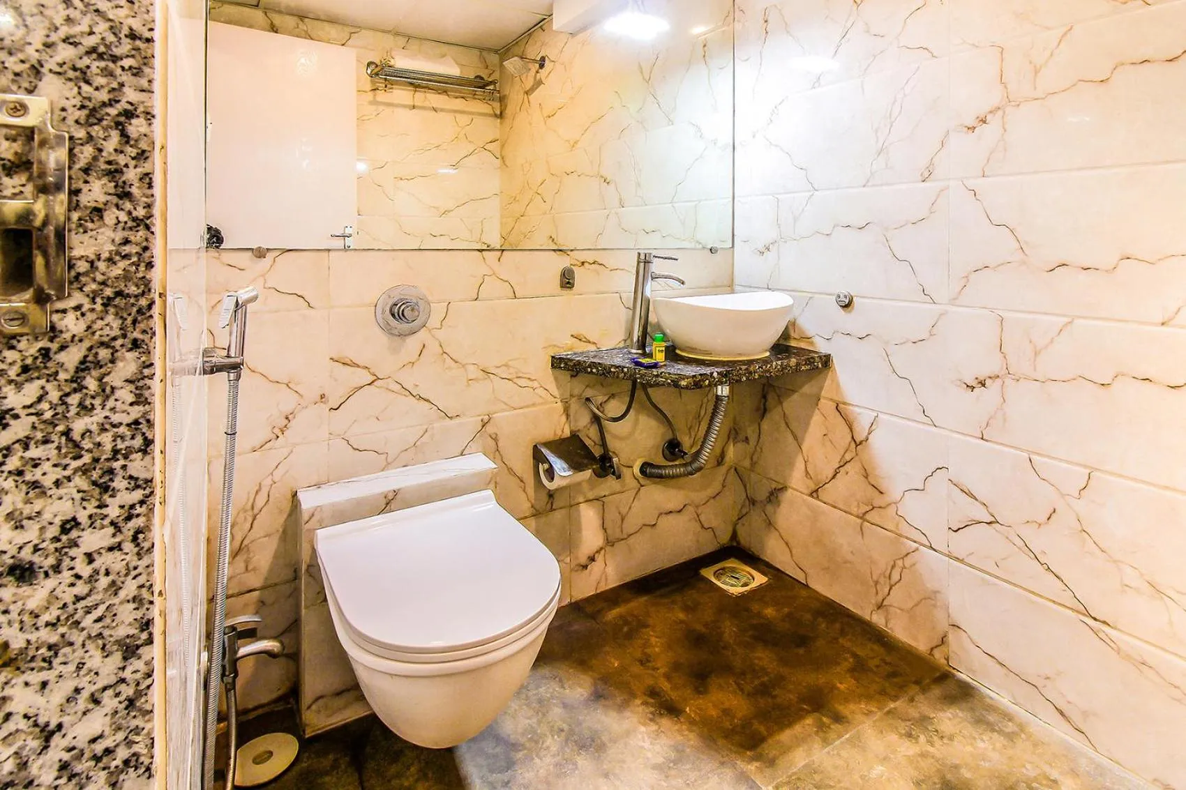 Bathroom in Via Arton Suite