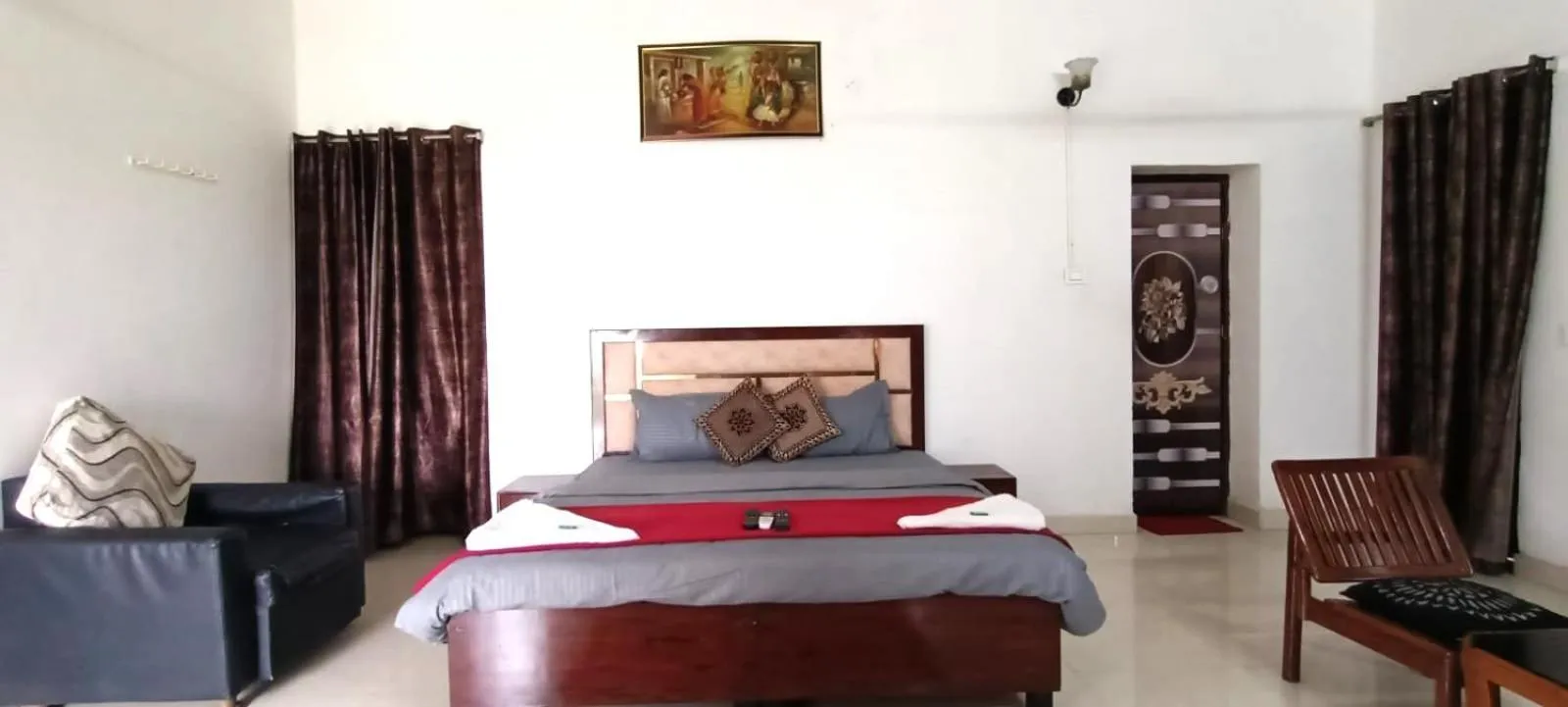 Bed in Zora Park Luxury Rooms