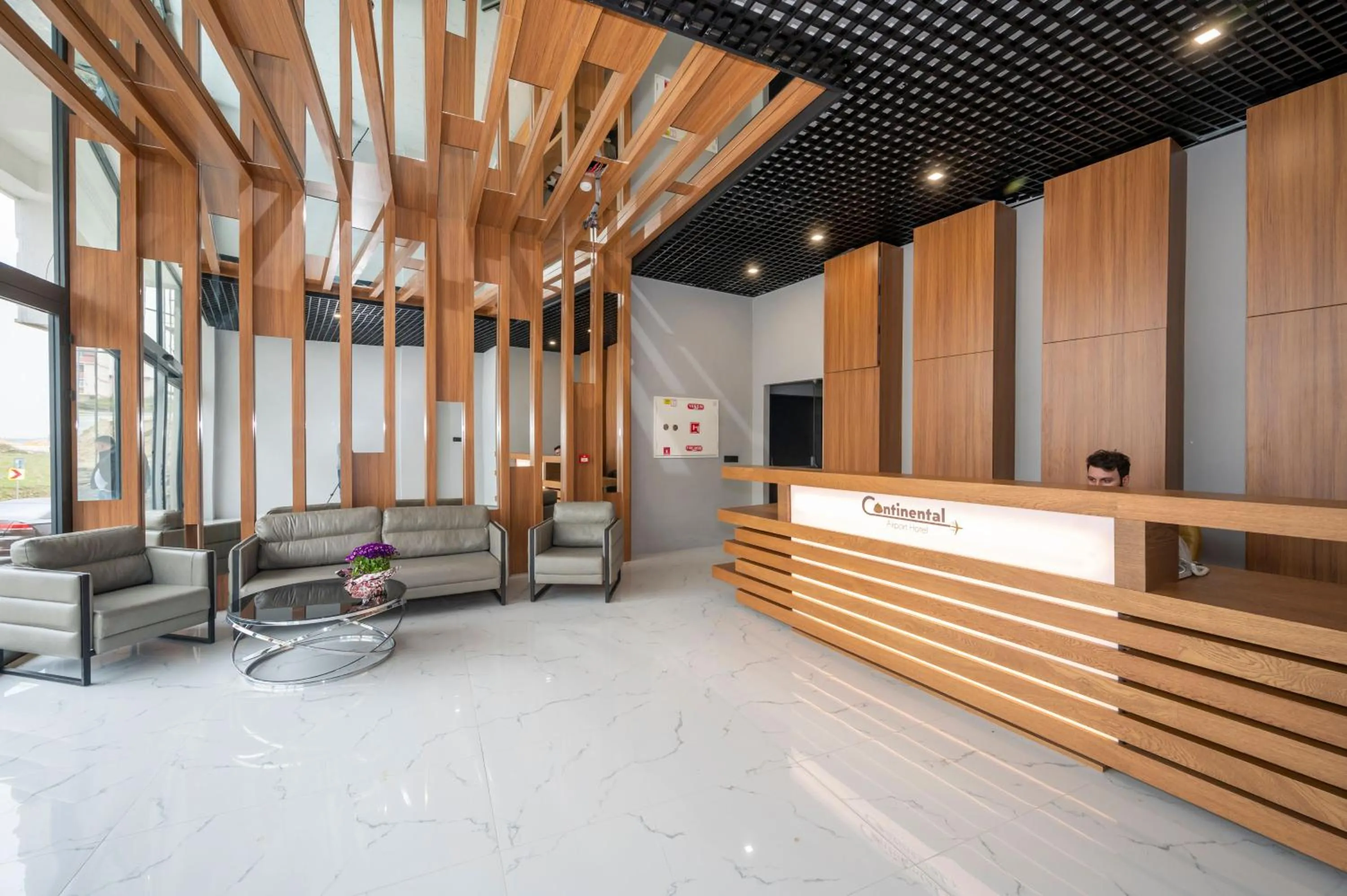 Lobby or reception in Continental Airport Hotel