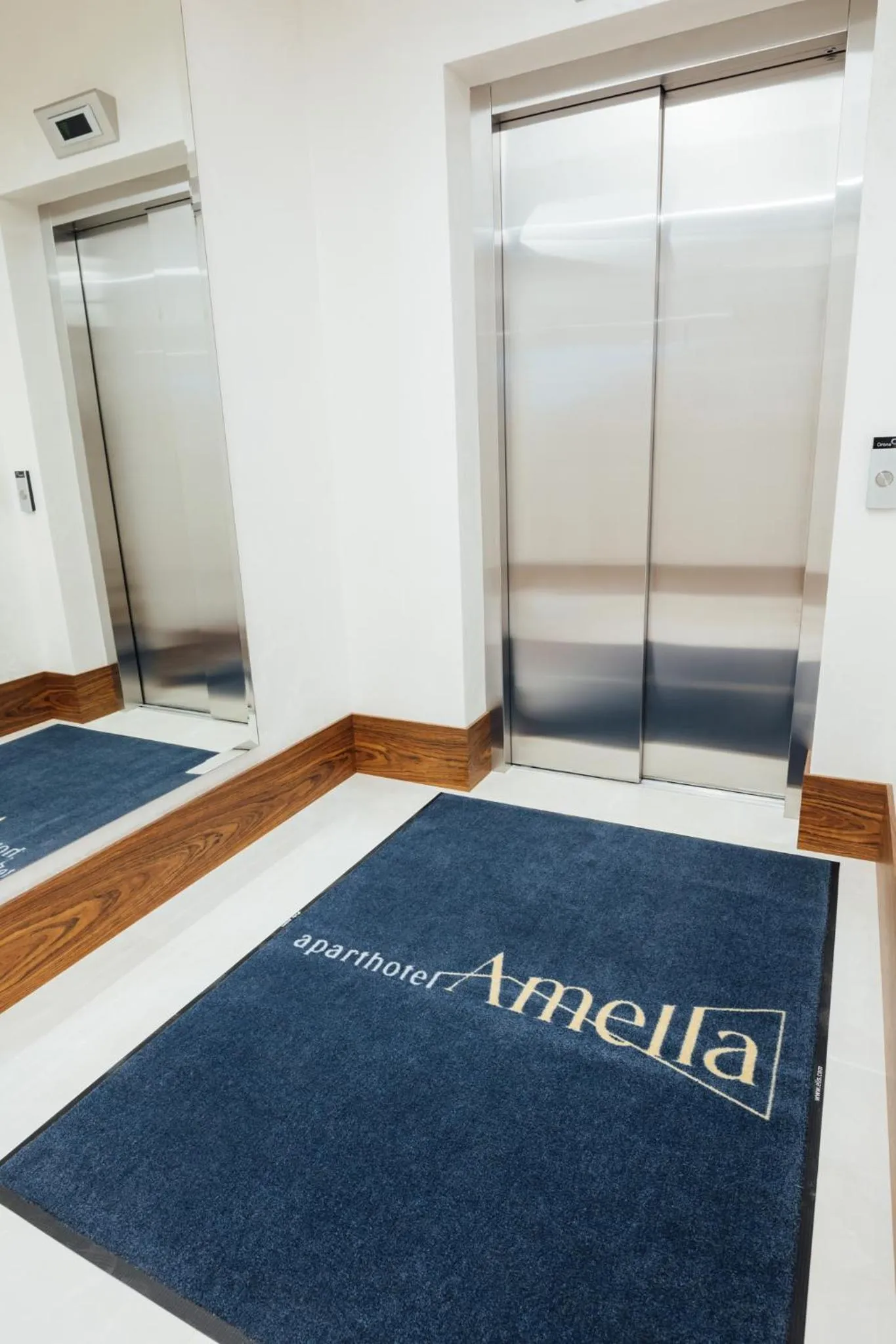 elevator in Aparthotel Amella