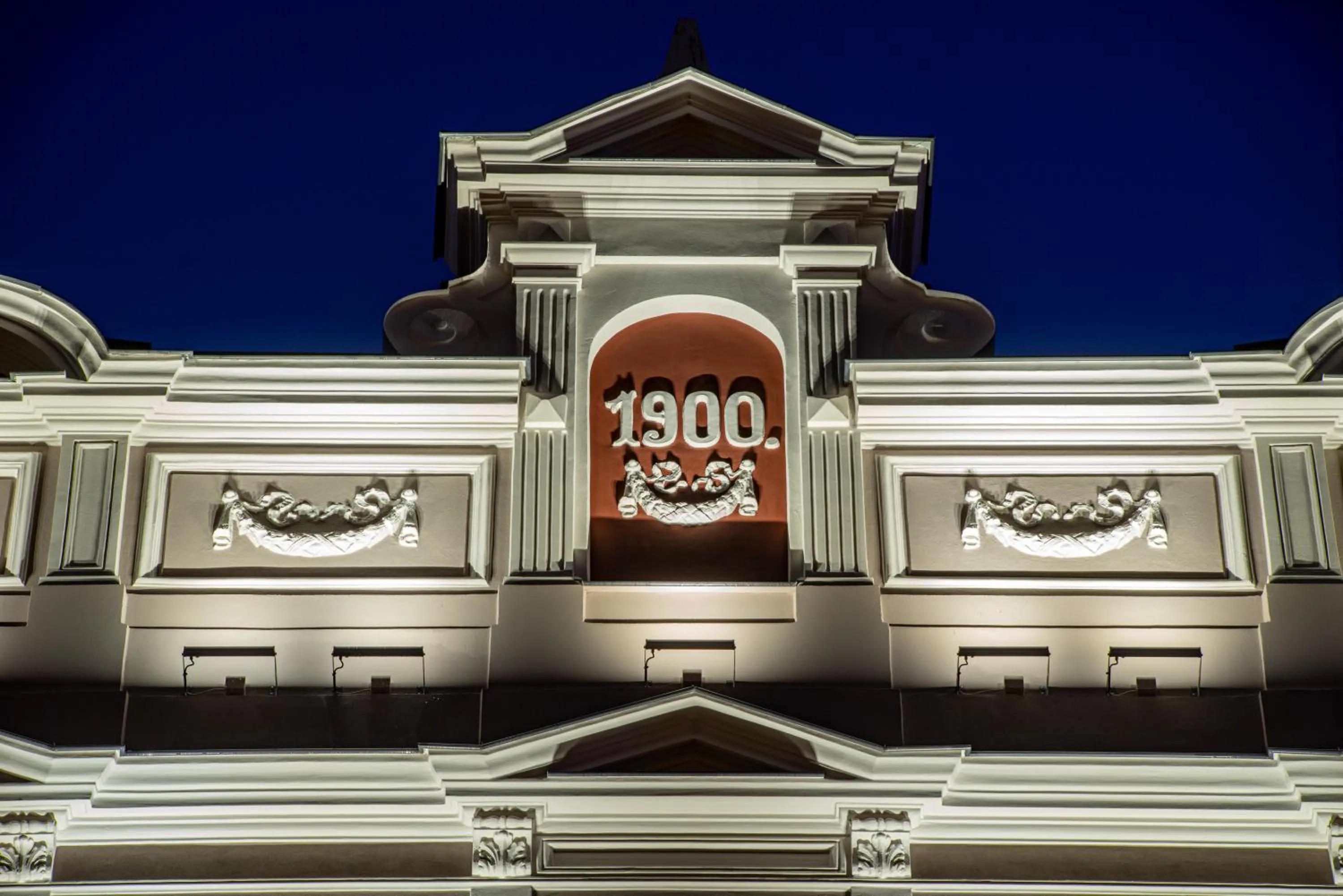 Property building in Aparthotel Amella