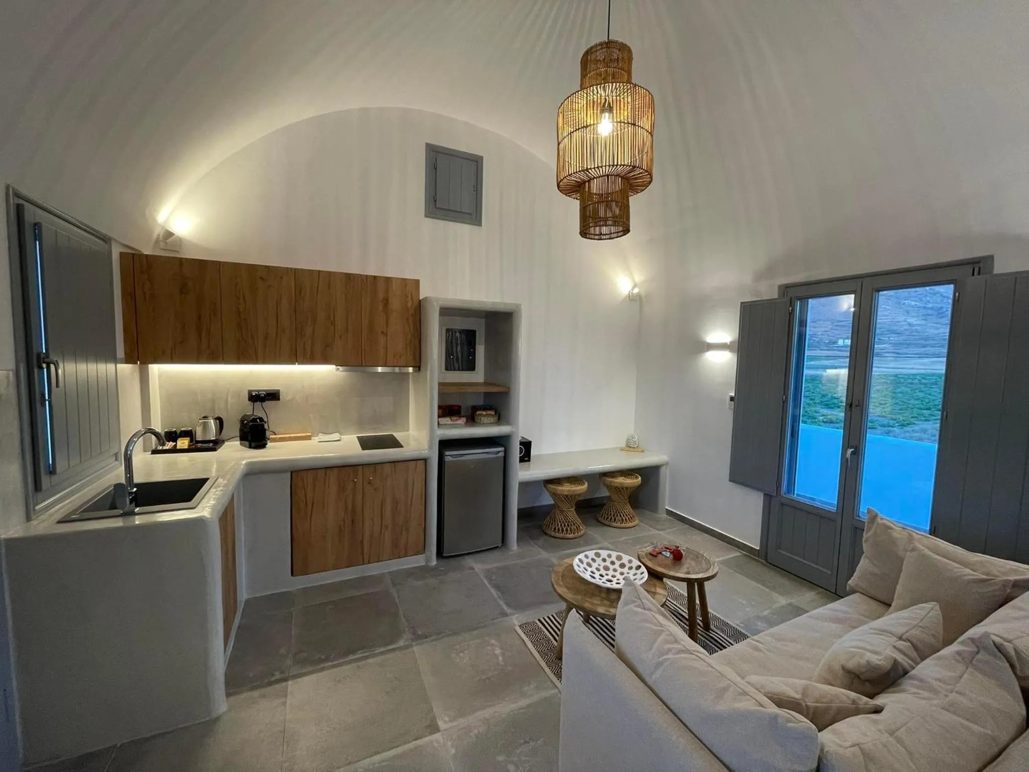 Kitchen or kitchenette in Anemi Vine Villas