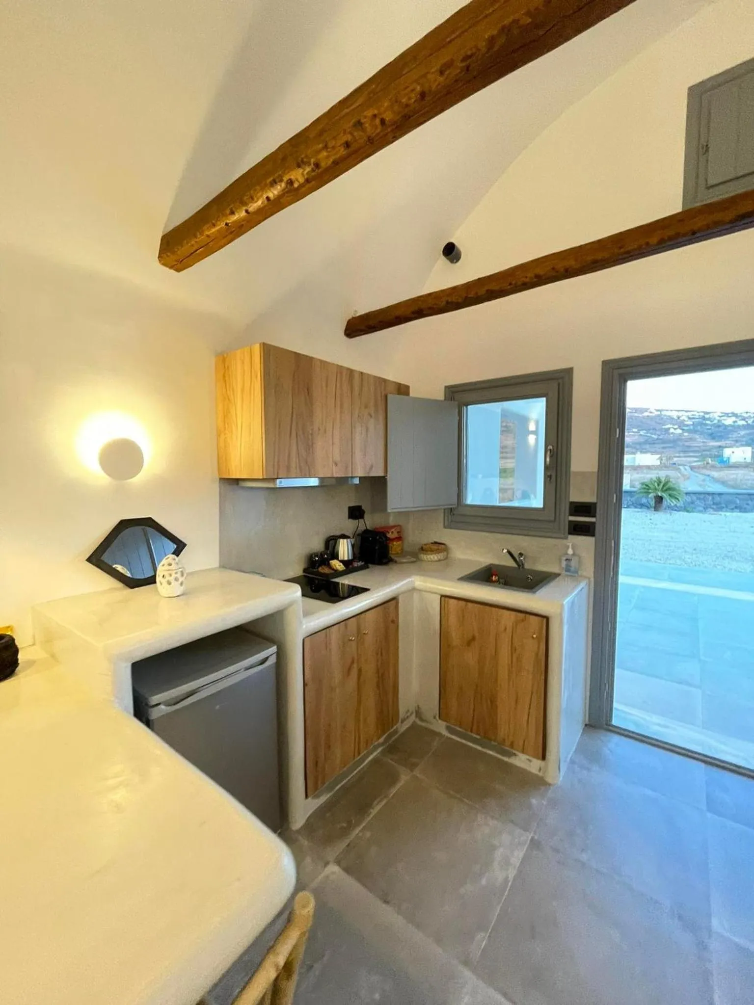 Kitchen or kitchenette in Anemi Vine Villas
