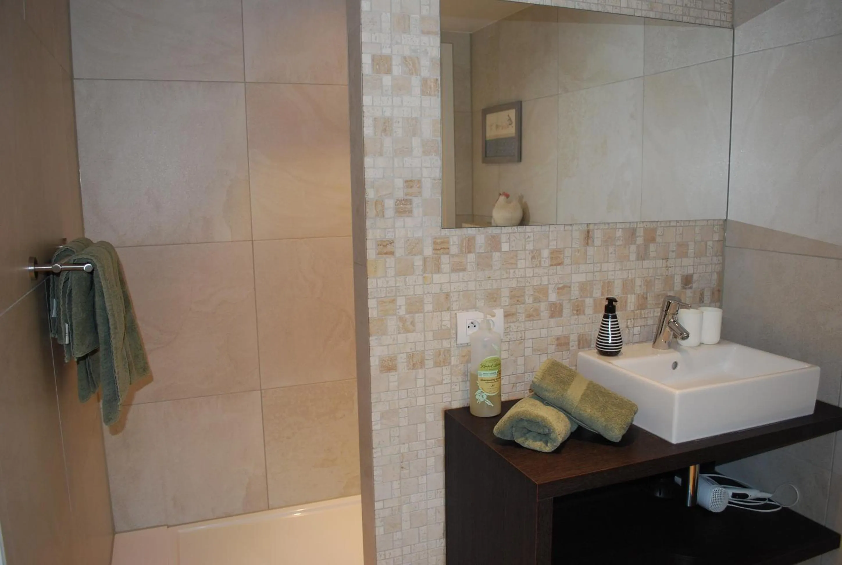 Bathroom in B&B Coup de Coeur