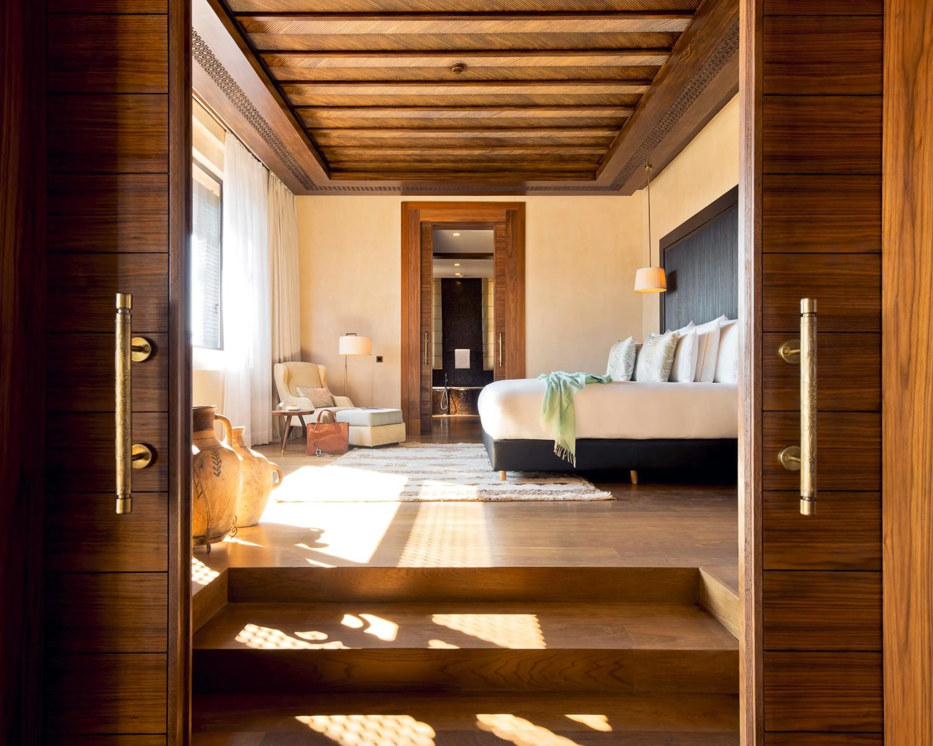 Bedroom, Bed in Fairmont Royal Palm Marrakech