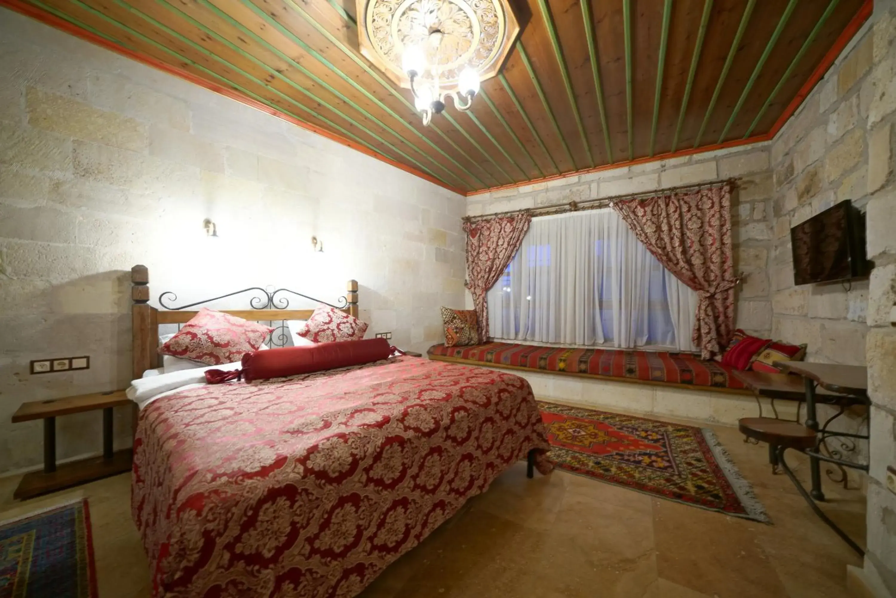 Deluxe Room in Kaya Konak Cave Deluxe Room in Kaya Konak Cave