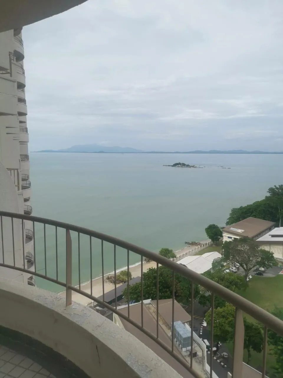 Balcony/Terrace in Paradise by the Sea in Penang by Veron at Rainbow Paradise