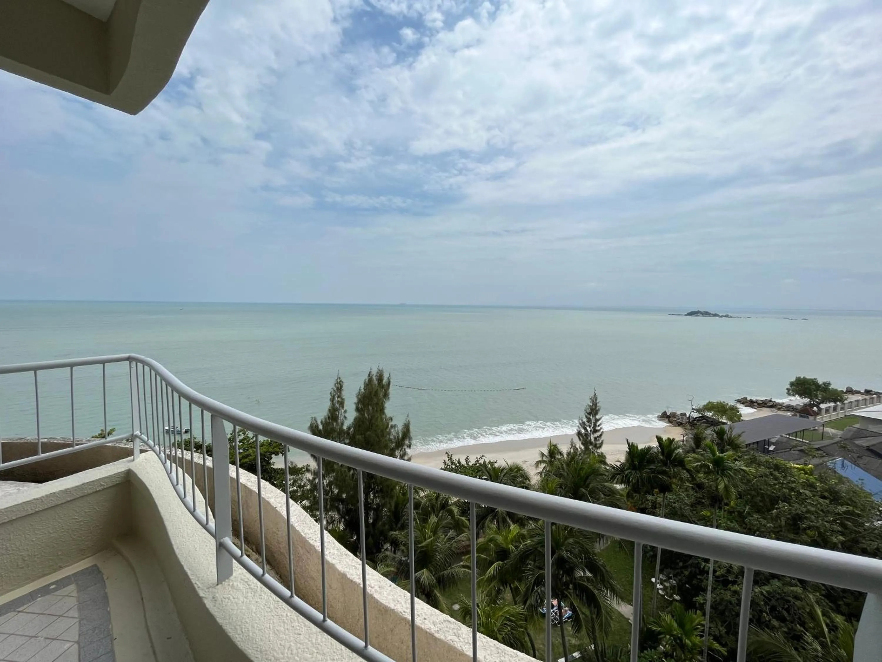 Balcony/Terrace in Paradise by the Sea in Penang by Veron at Rainbow Paradise
