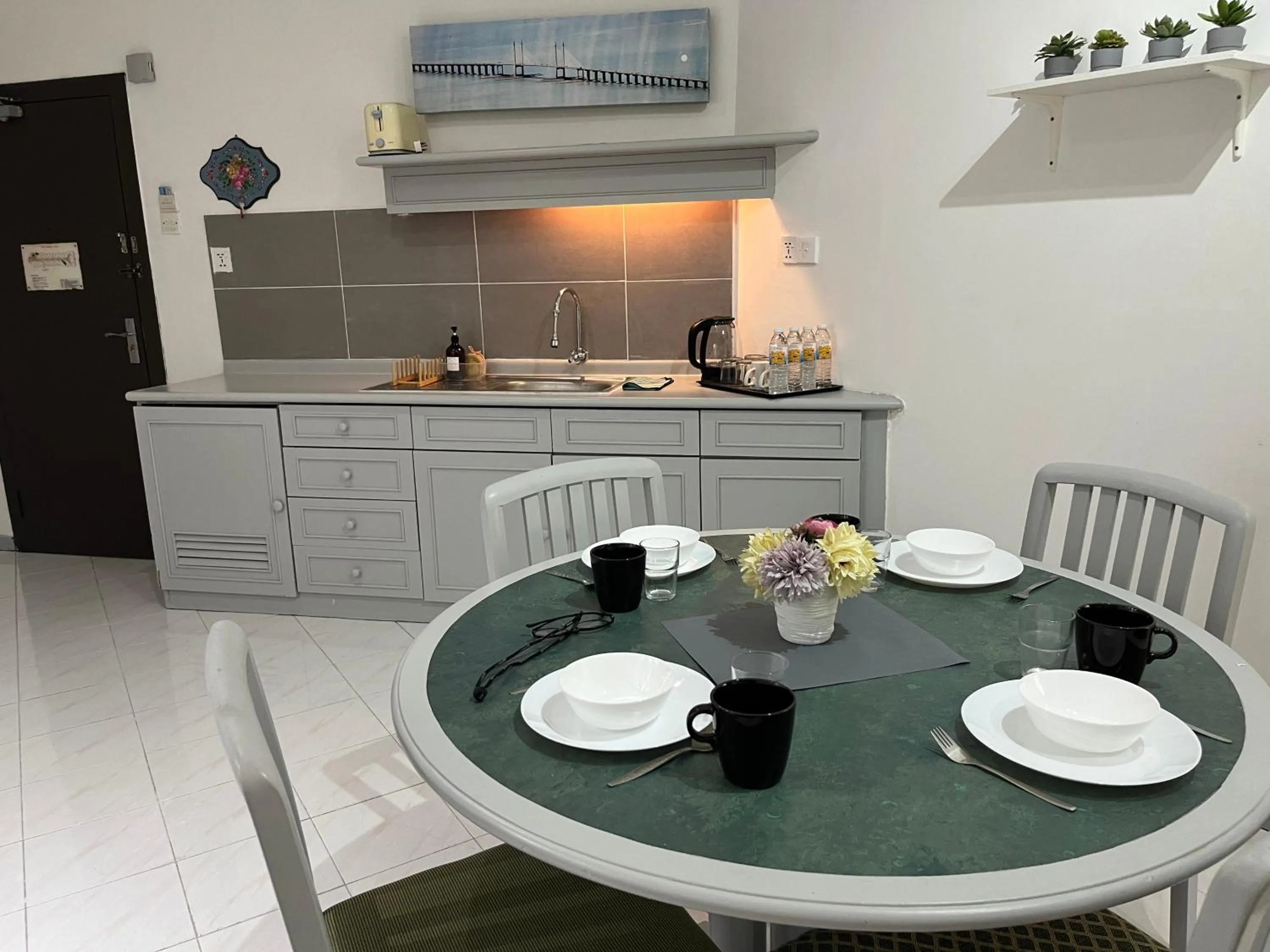 Kitchen or kitchenette in Paradise by the Sea in Penang by Veron at Rainbow Paradise