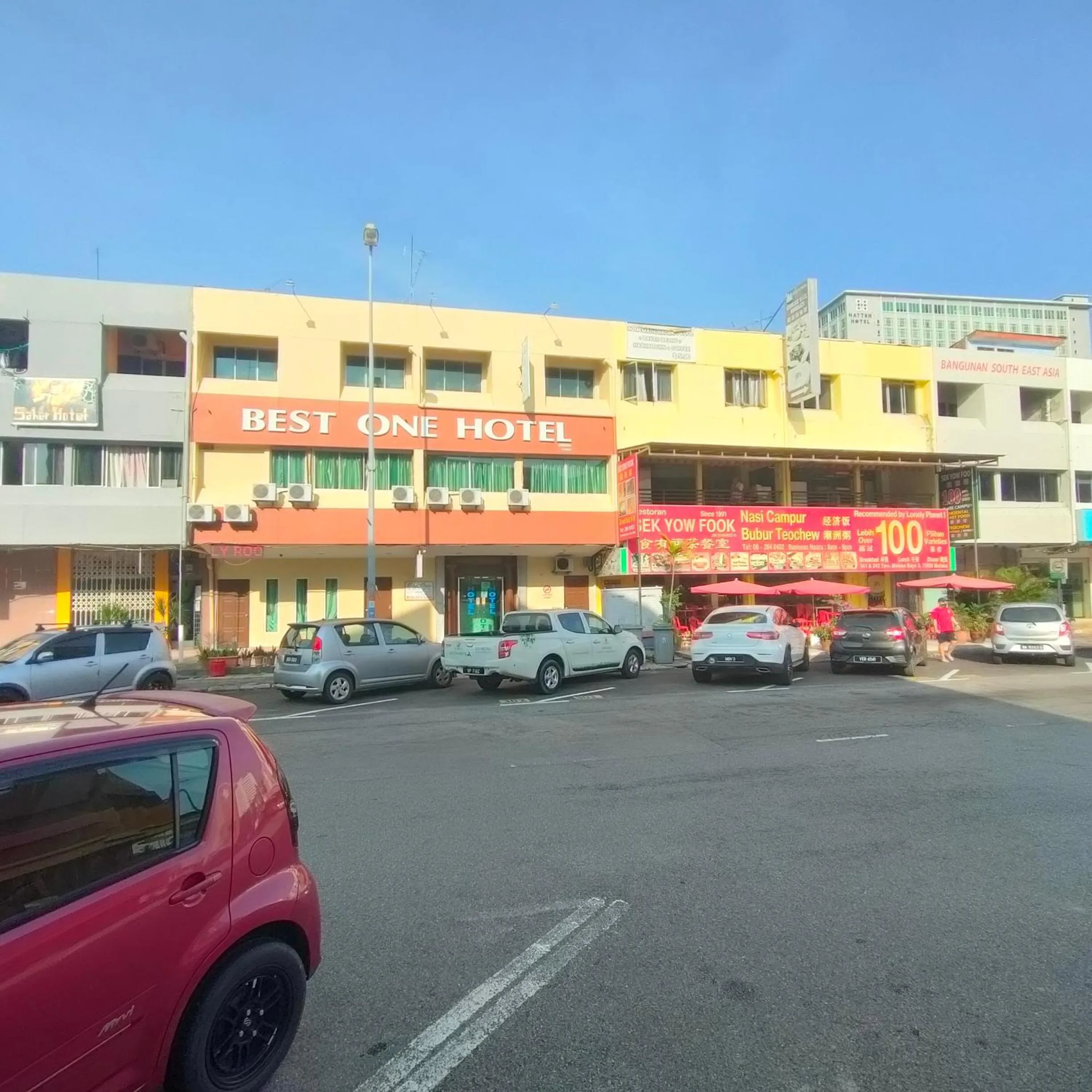 Parking in Best One Hotel