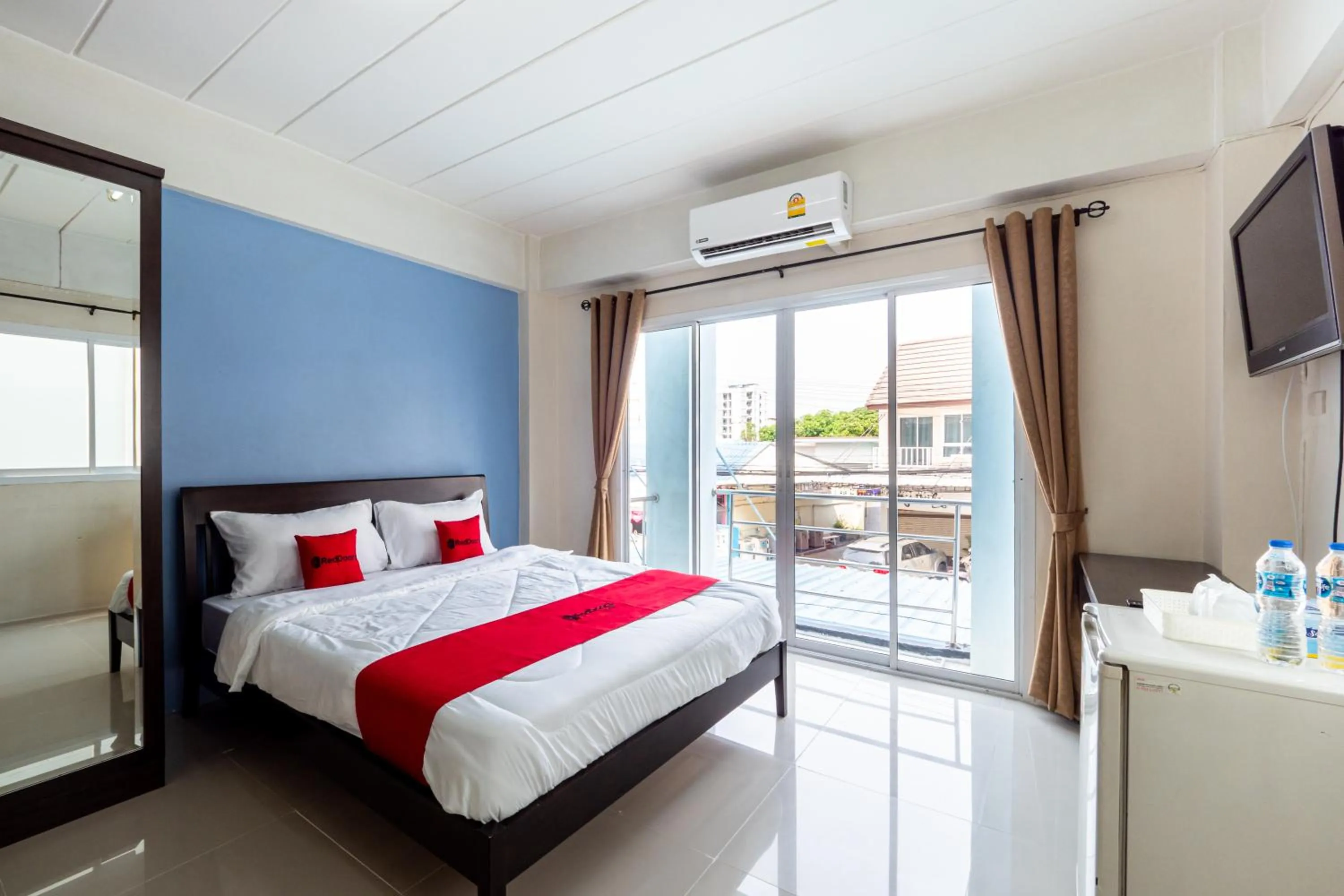 Si Fah at Bangsaen Hotel