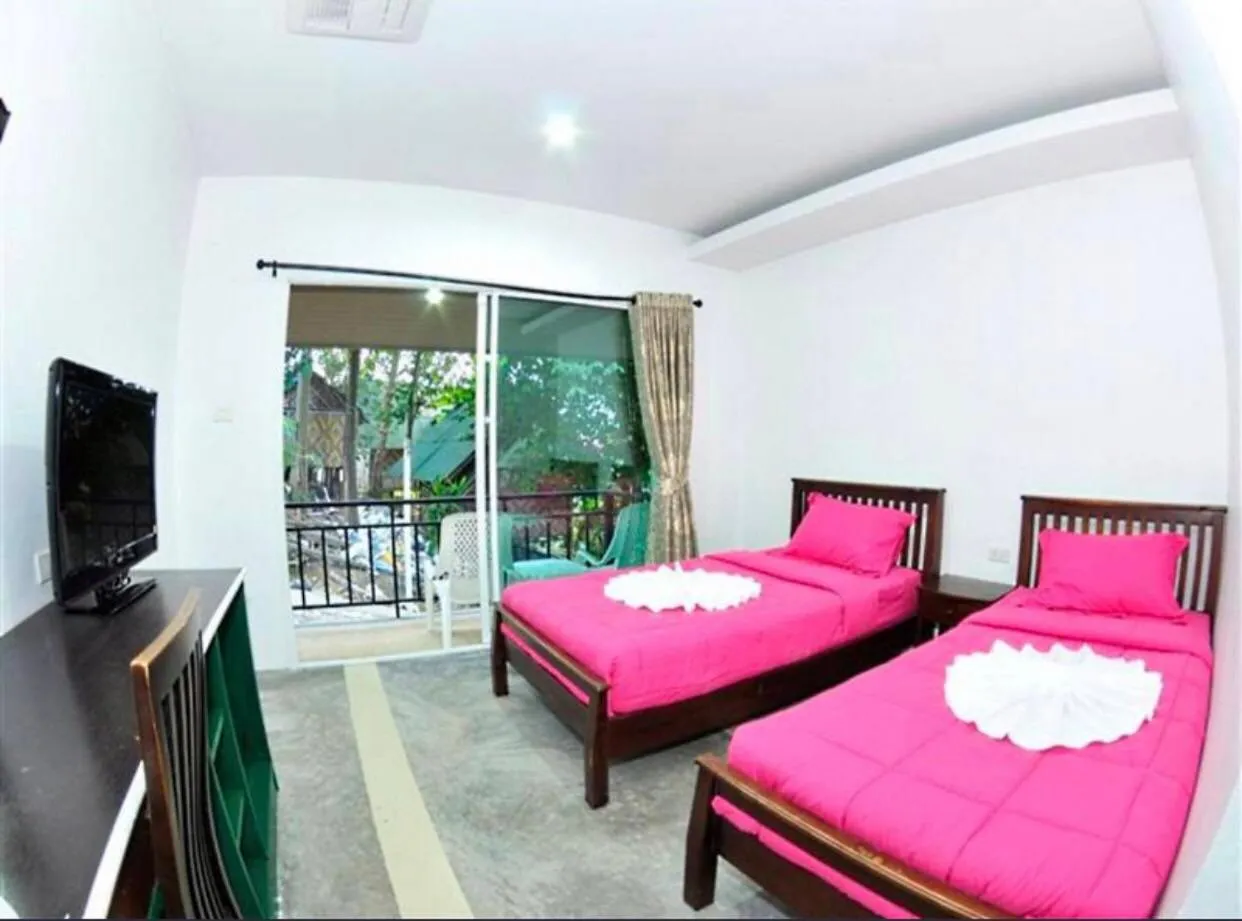 Bed in PP Midnight Hotel