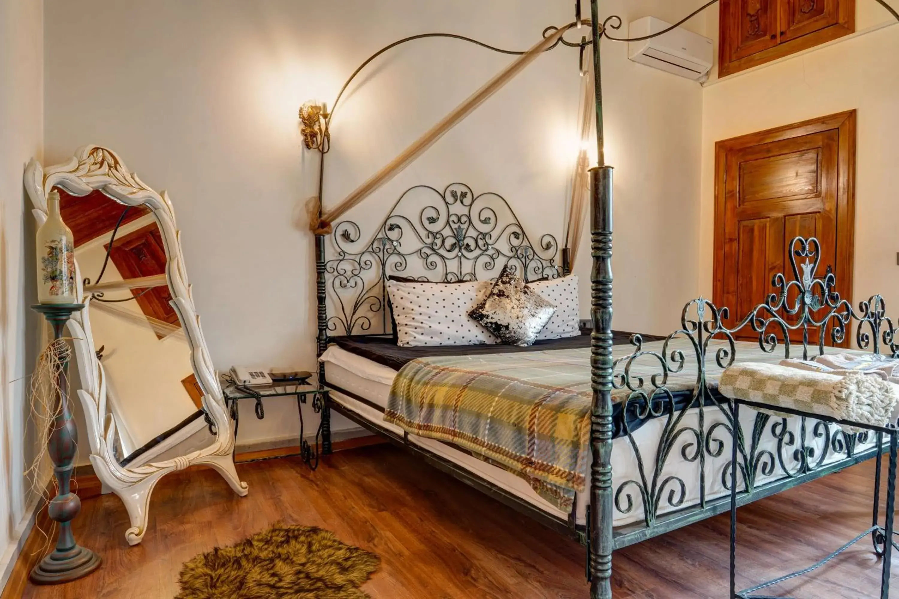 Junior Suite with Garden View in Kerem ile Aslı Butik Hotel Junior Suite with Garden View in Kerem ile Aslı Butik Hotel