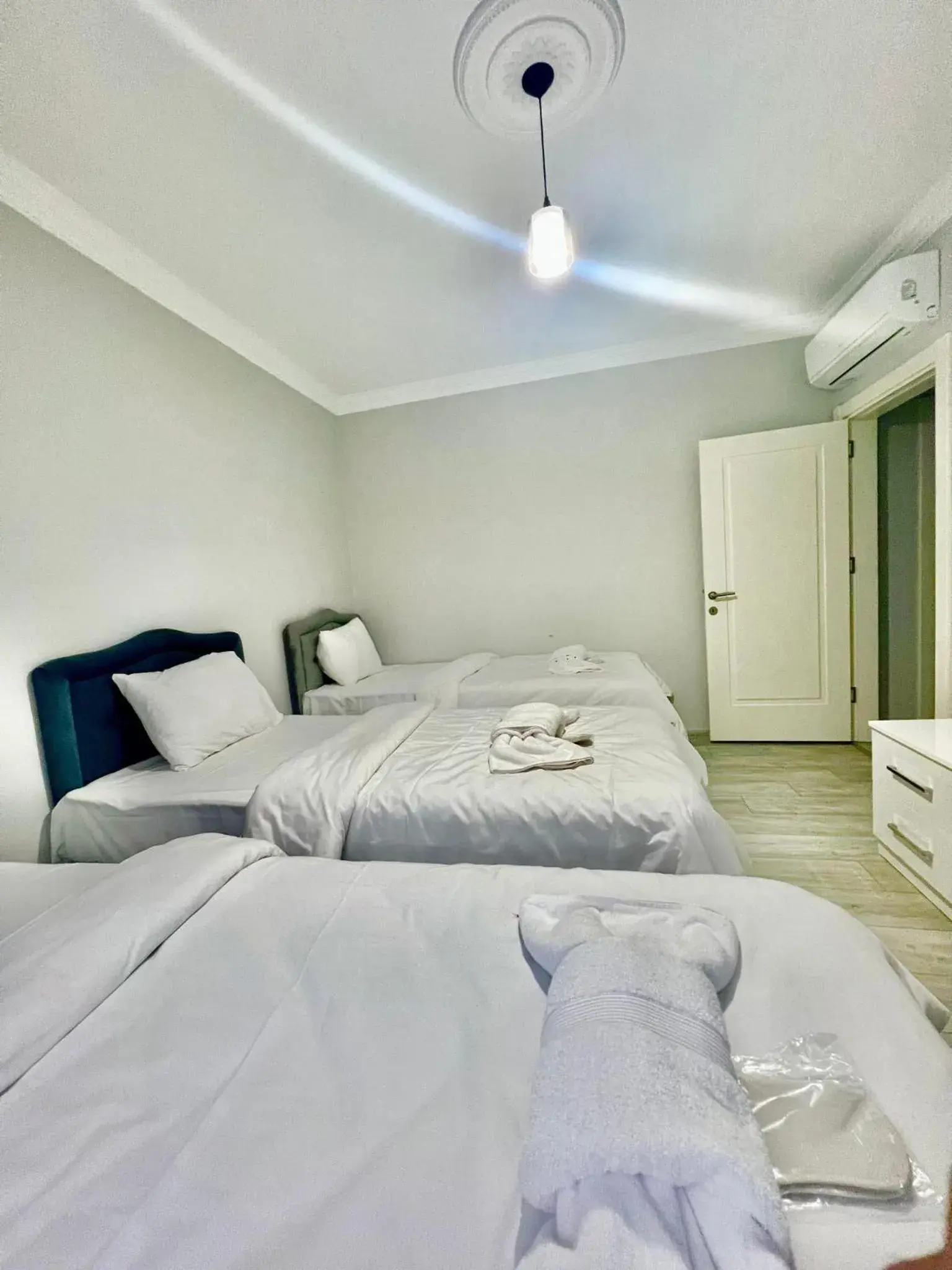 Two-Bedroom Apartment with Sea View in Melissa Suite Two-Bedroom Apartment with Sea View in Melissa Suite