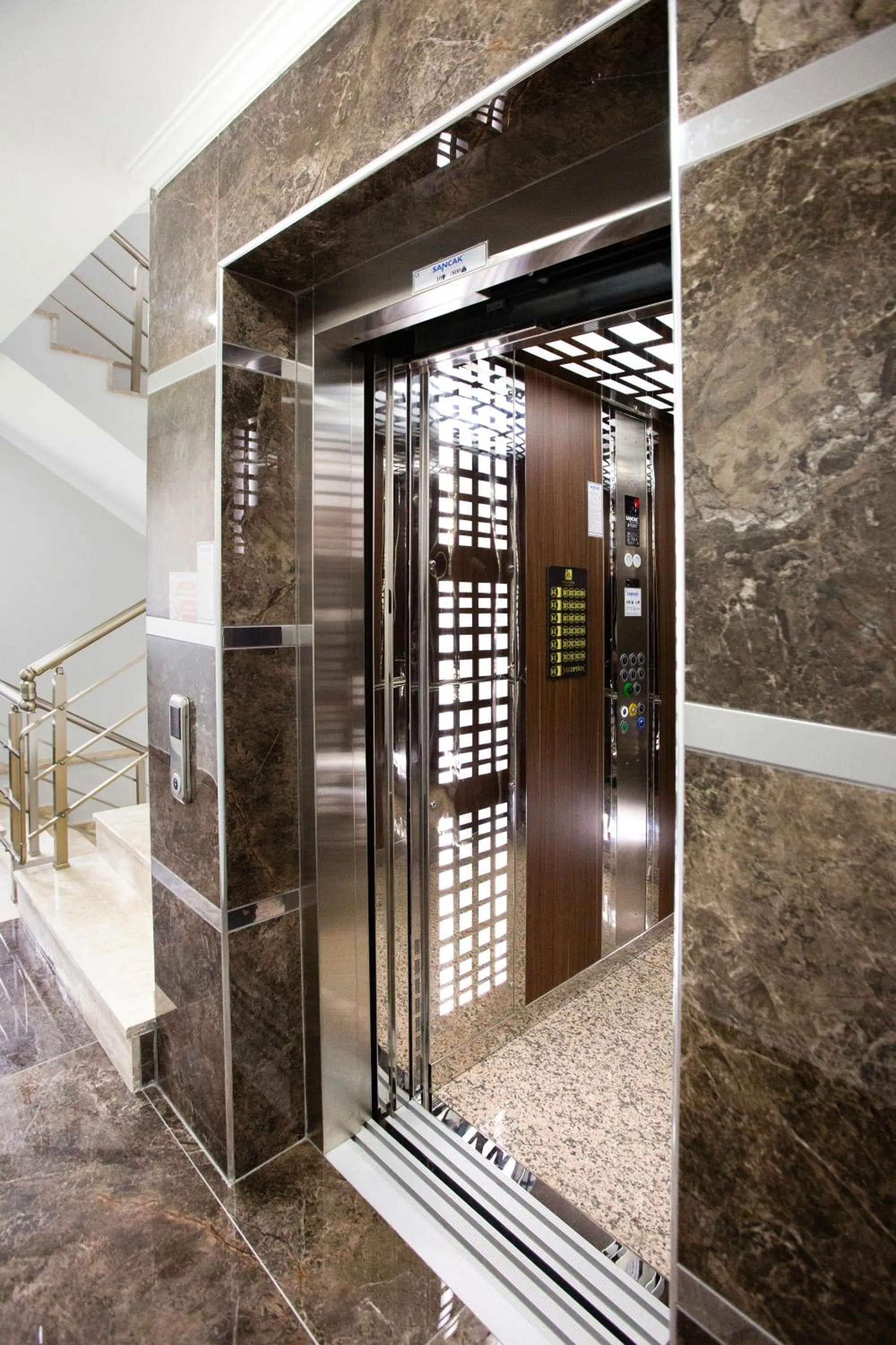 elevator in Melissa Suite