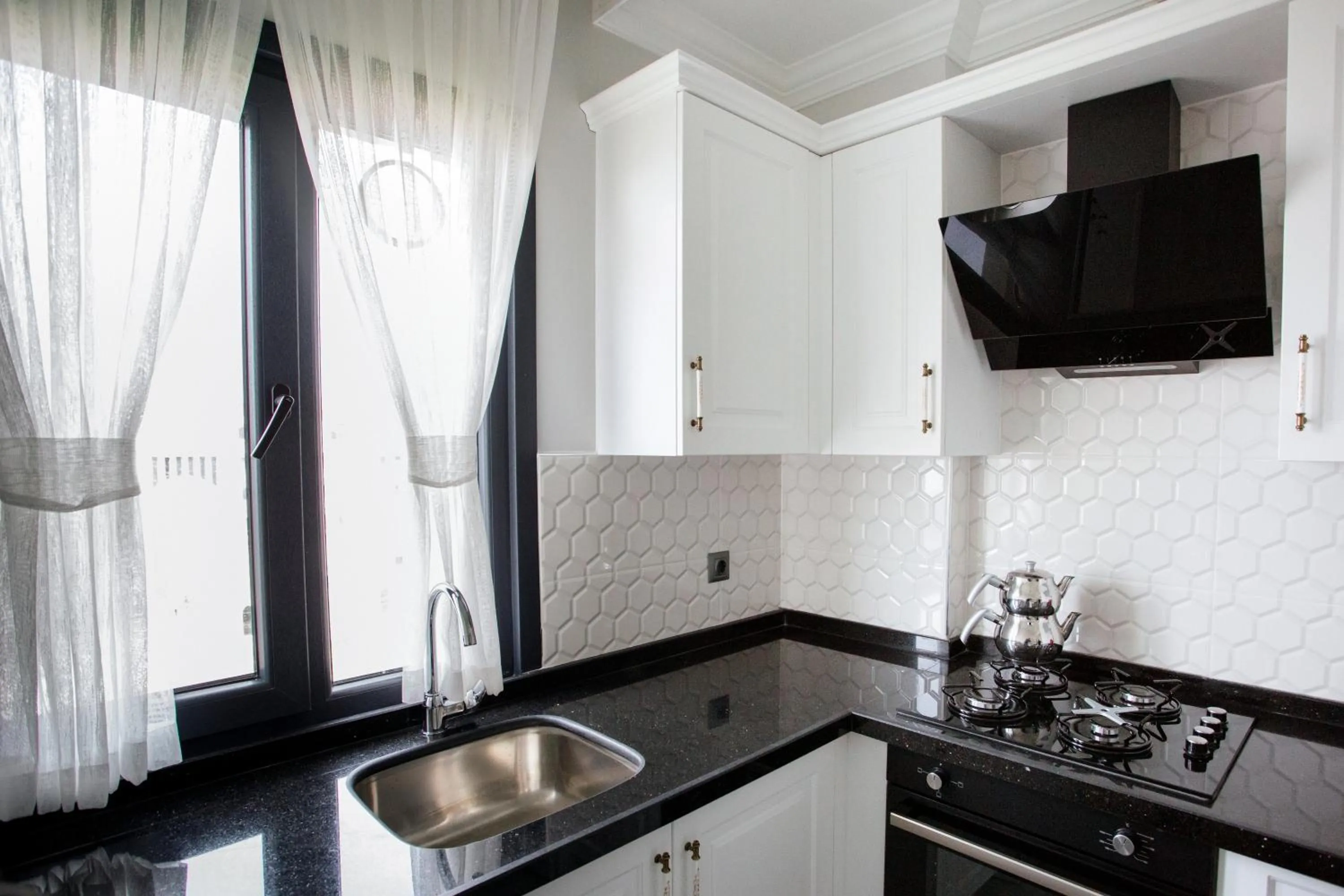 Communal kitchen in Melissa Suite