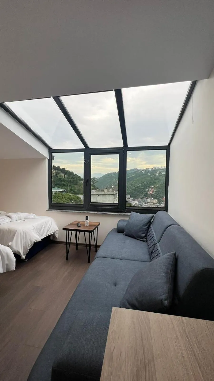 Bed in Melissa Suite