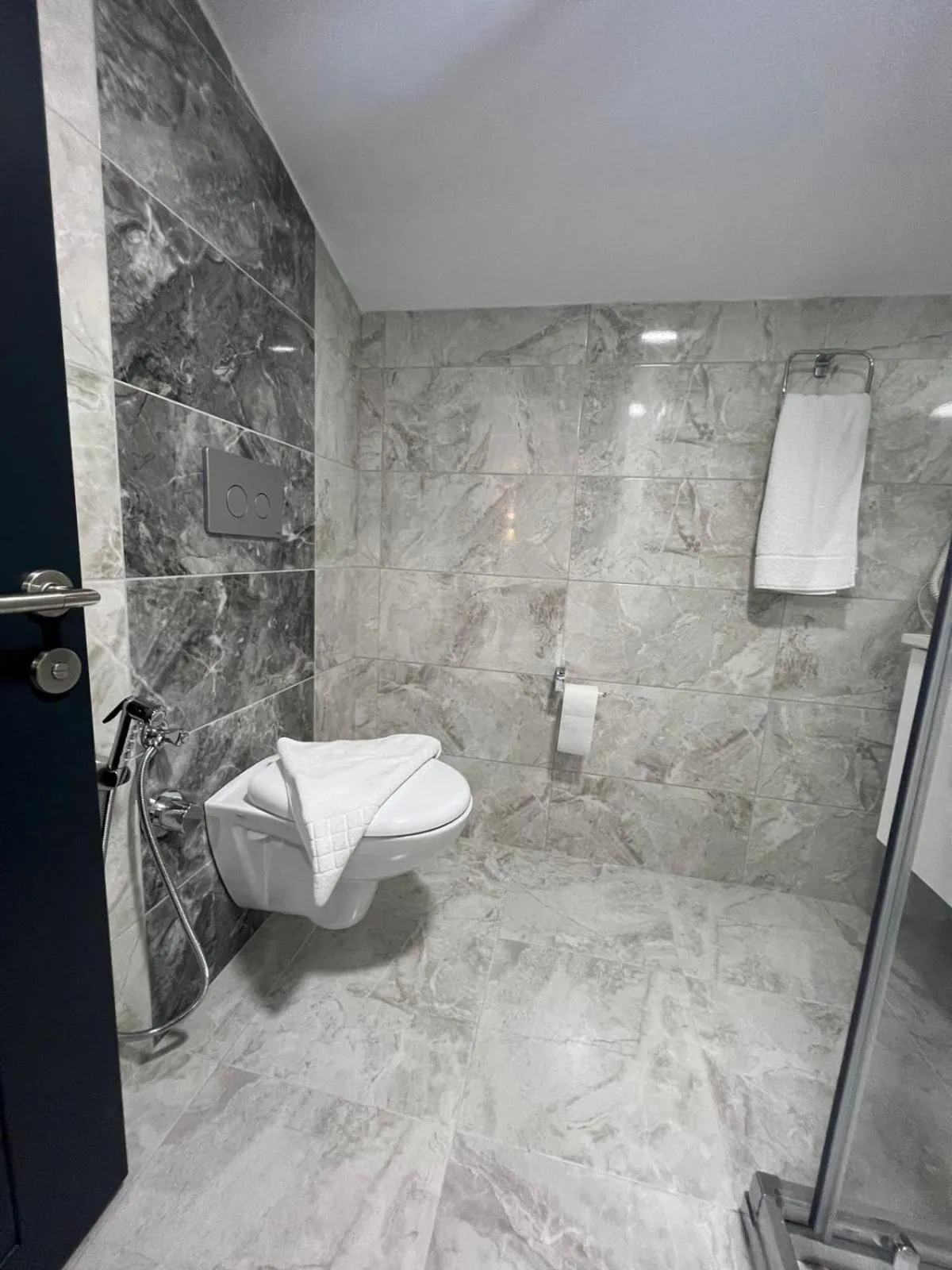 Shower in Melissa Suite