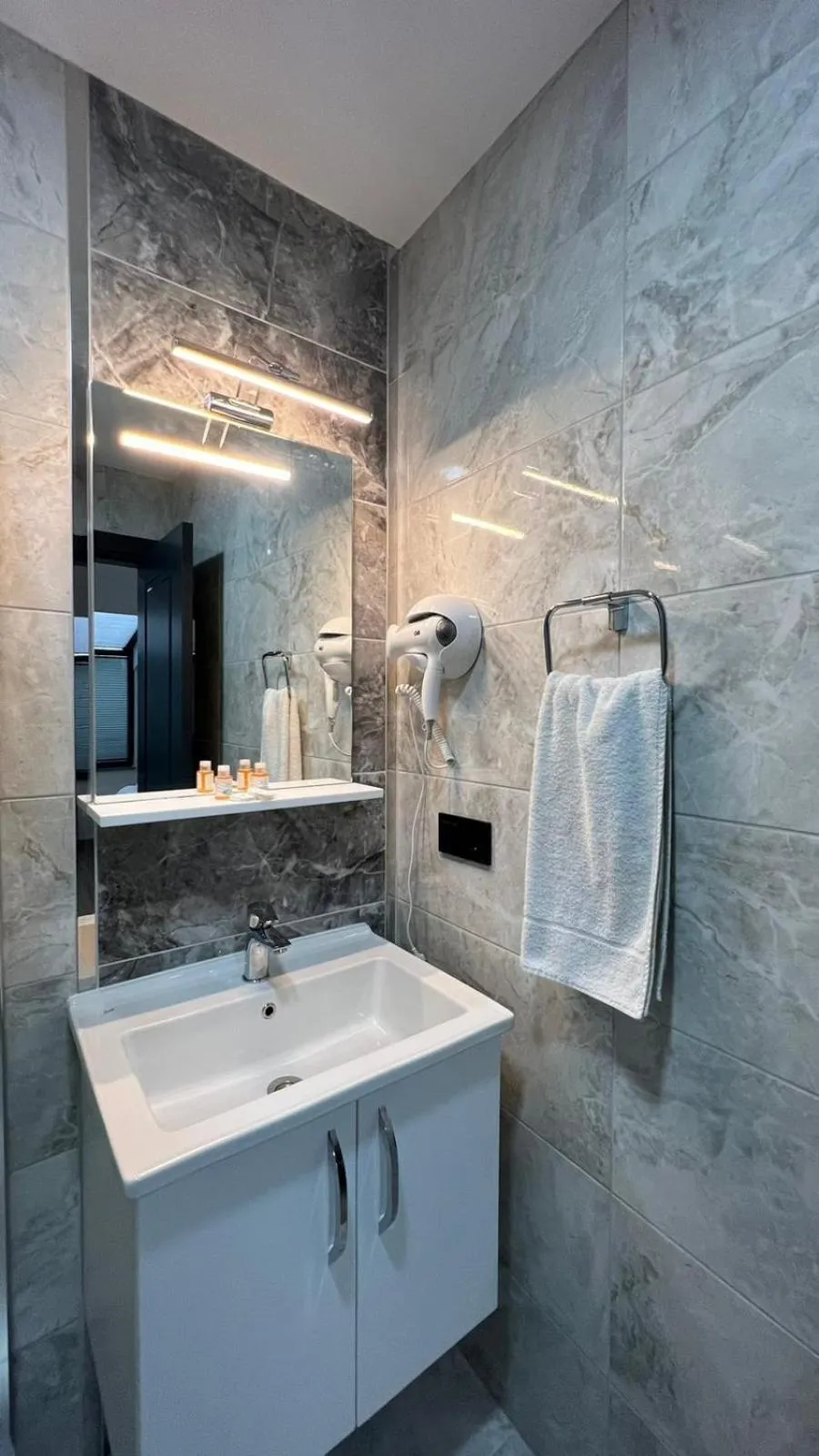 Toilet in Melissa Suite