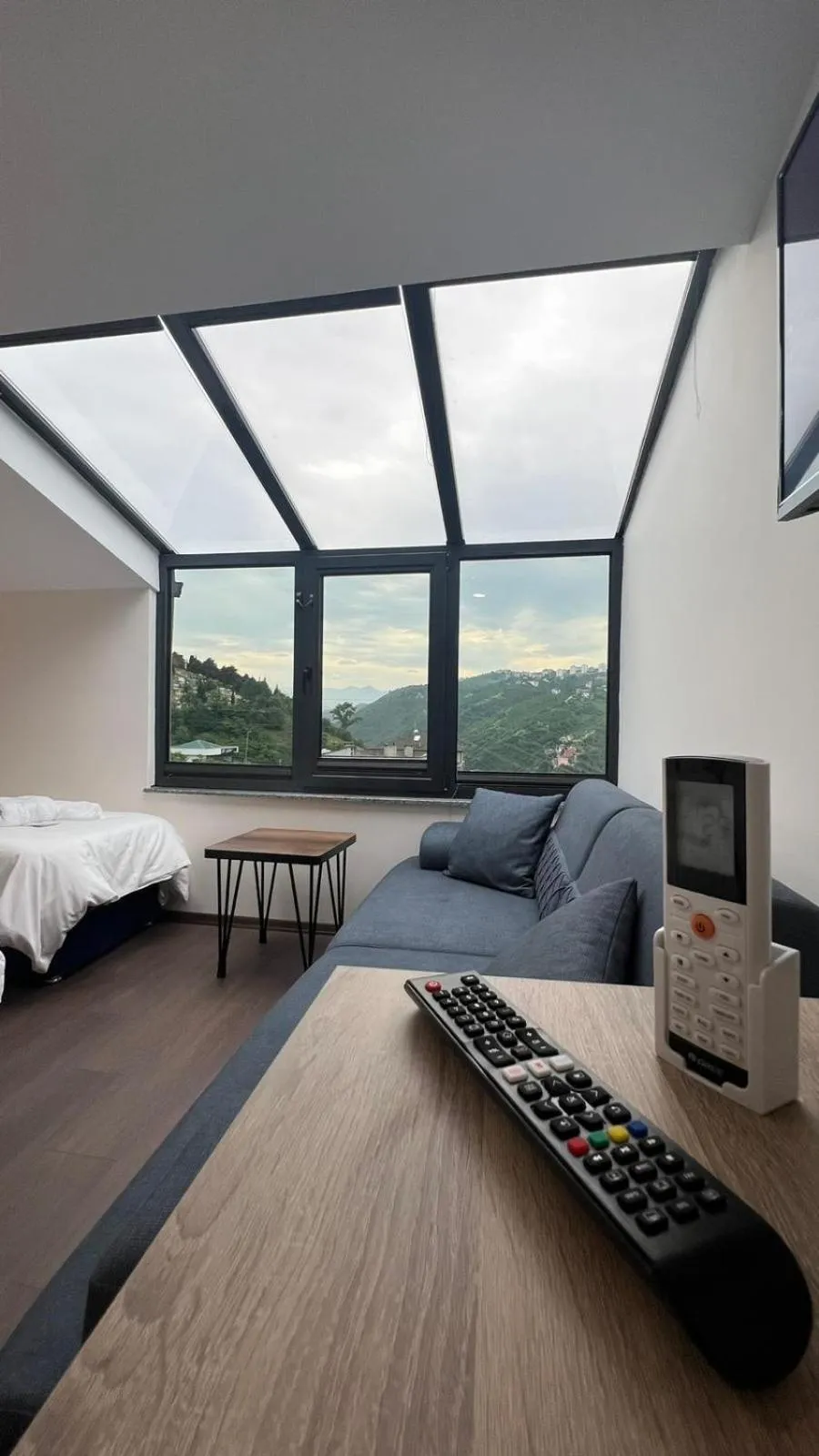 Natural landscape, Bed in Melissa Suite