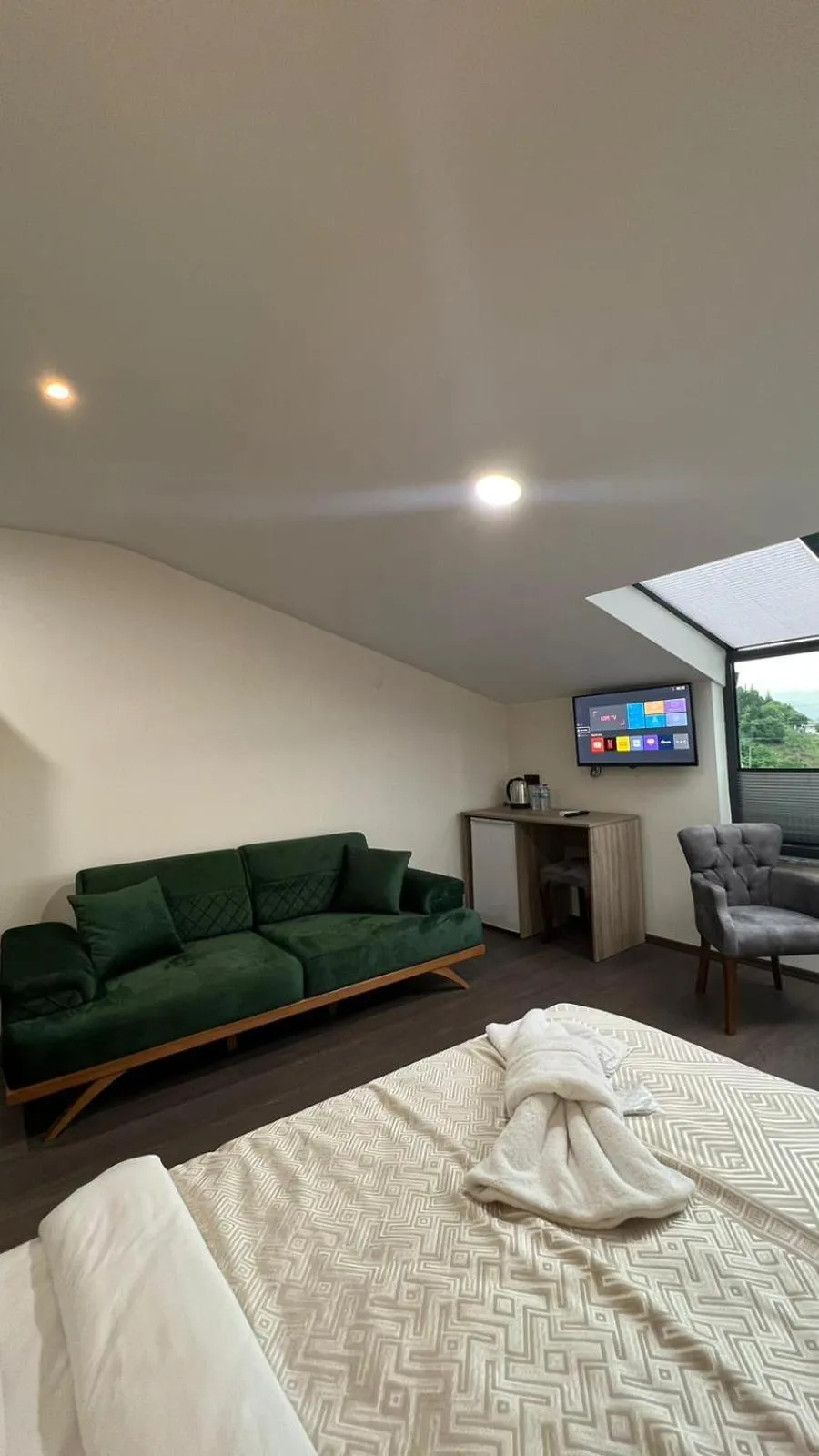 Natural landscape, Bed in Melissa Suite