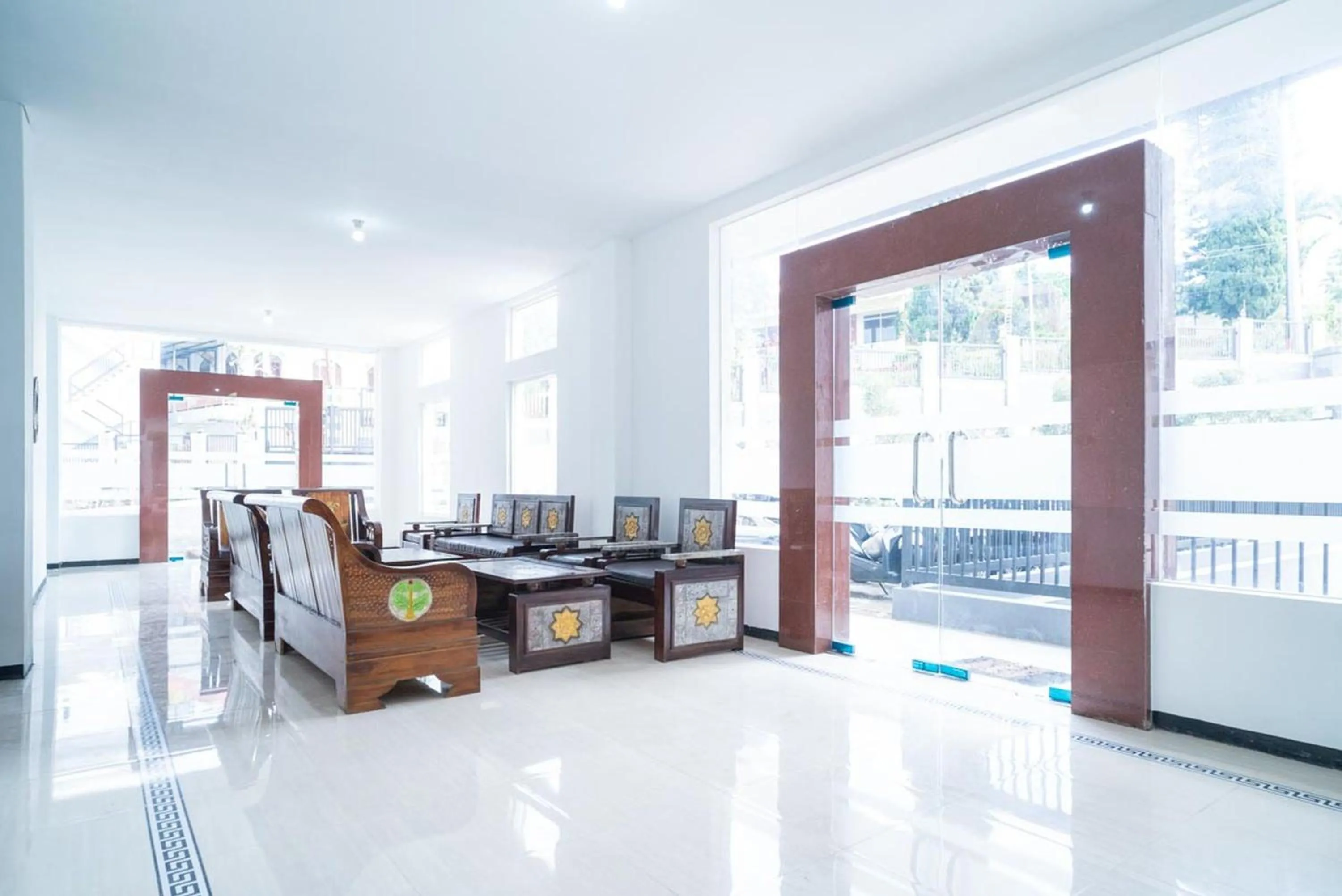 Lobby or reception in Sans Hotel Queen Batu