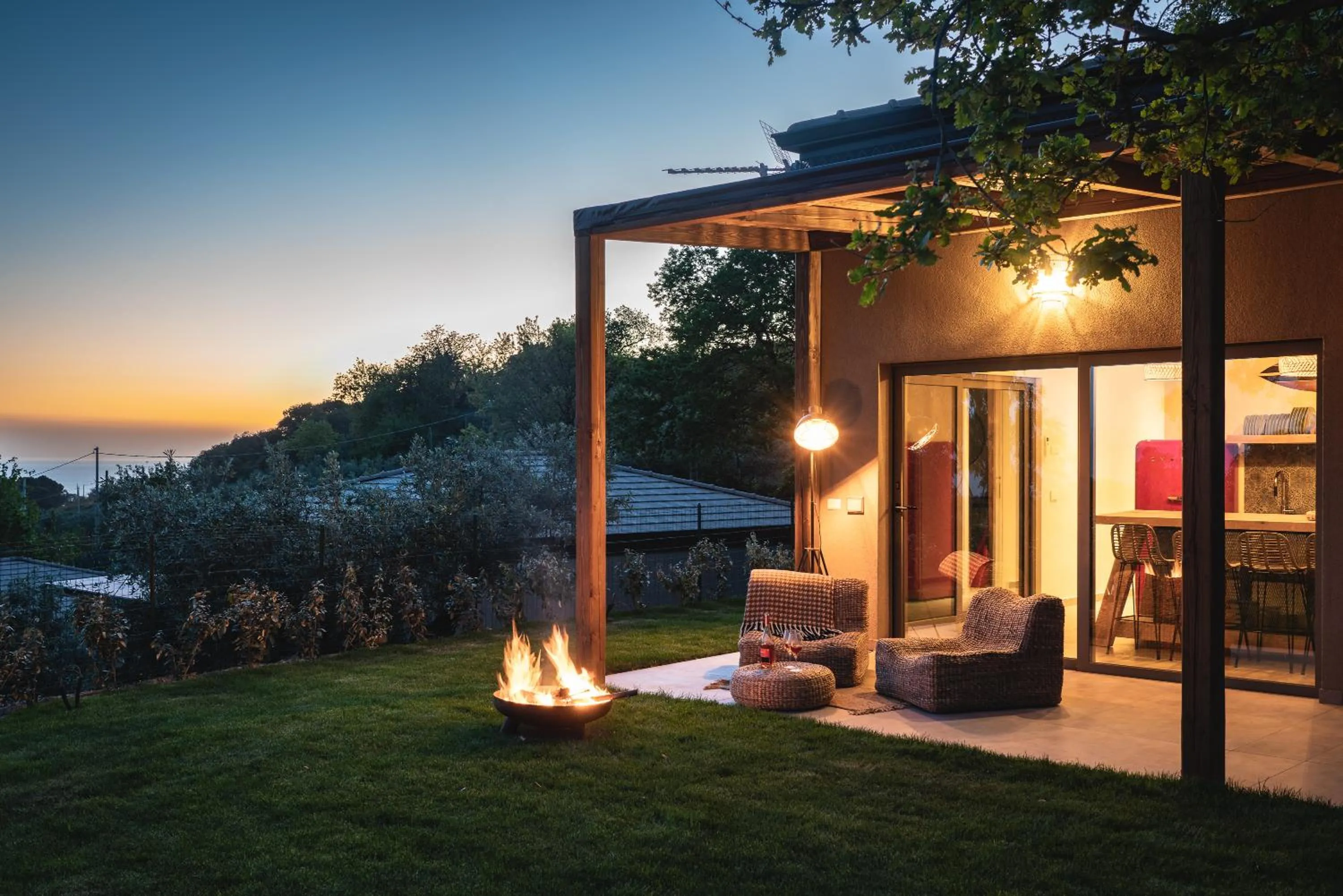 Property building in Hang Loose Cottage Hotel & Resort 4 stelle Gizzeria Calabria