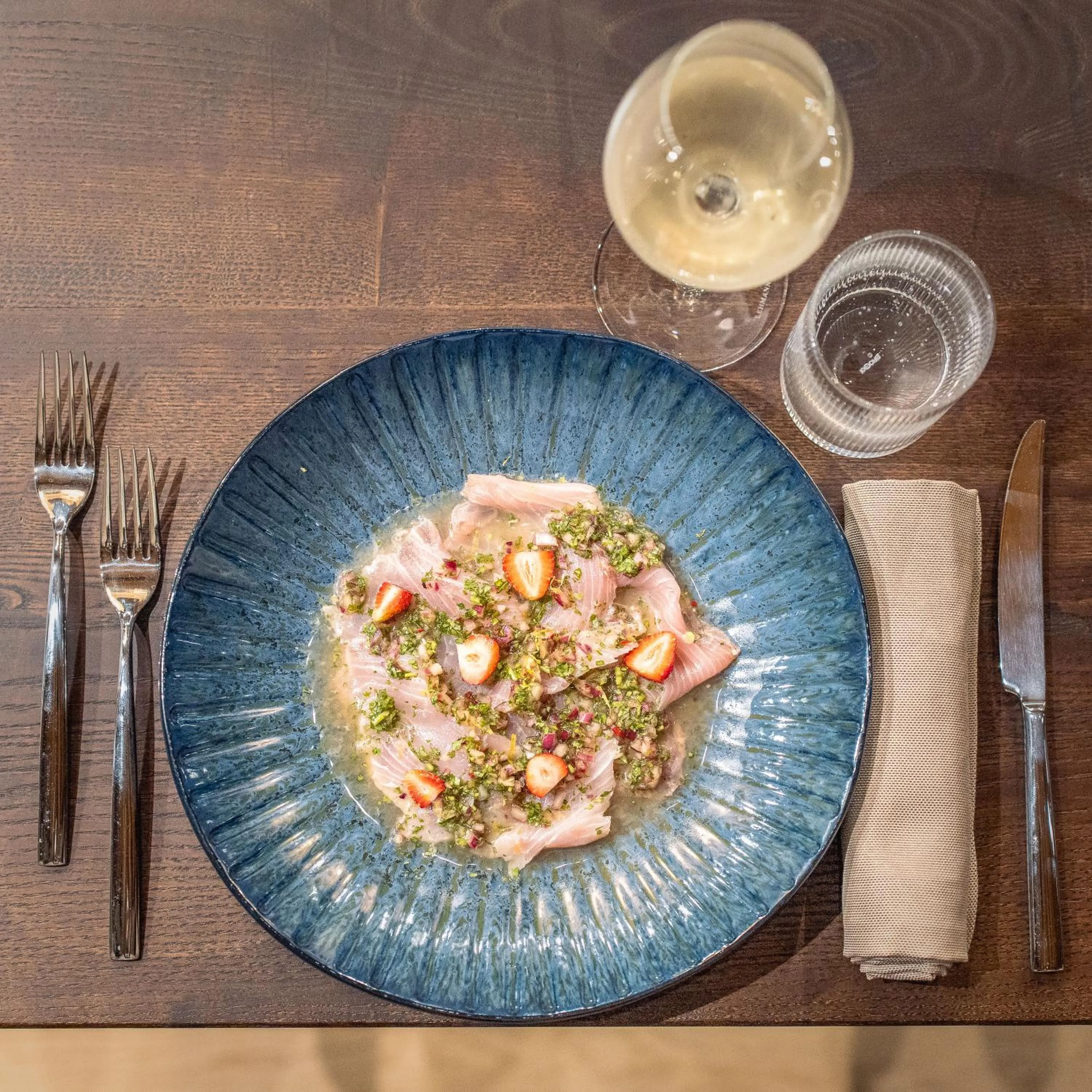 Food and drinks in Hang Loose Cottage Hotel & Resort 4 stelle Gizzeria Calabria