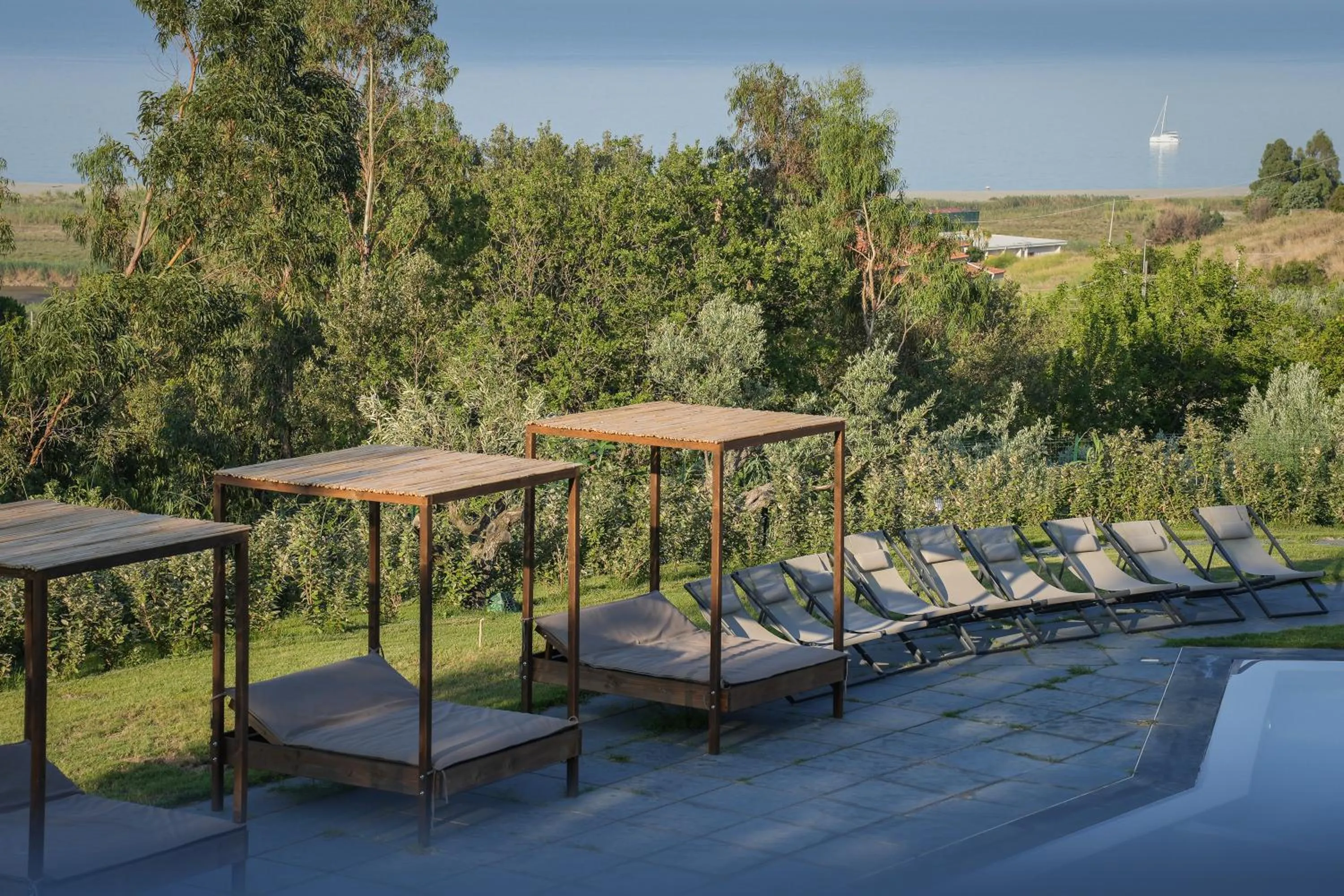 Day in Hang Loose Cottage Hotel & Resort 4 stelle Gizzeria Calabria