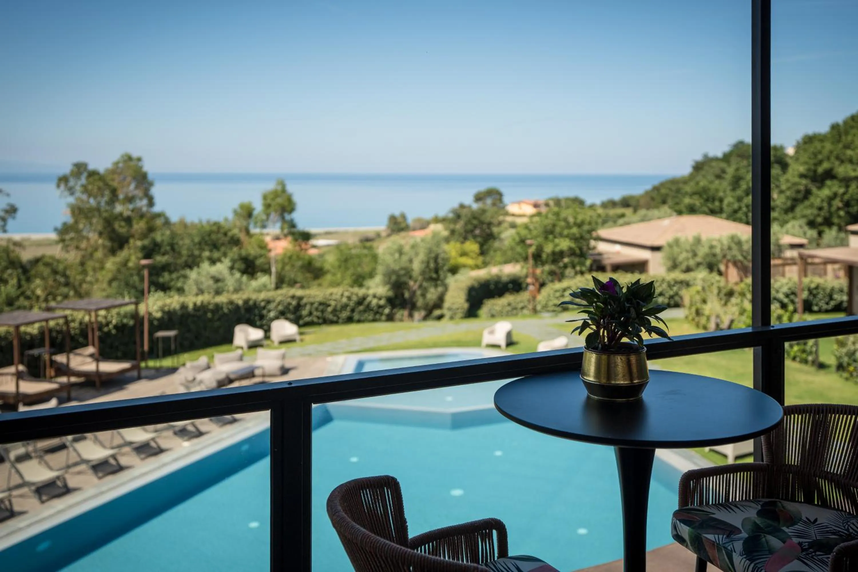 Restaurant/places to eat in Hang Loose Cottage Hotel & Resort 4 stelle Gizzeria Calabria