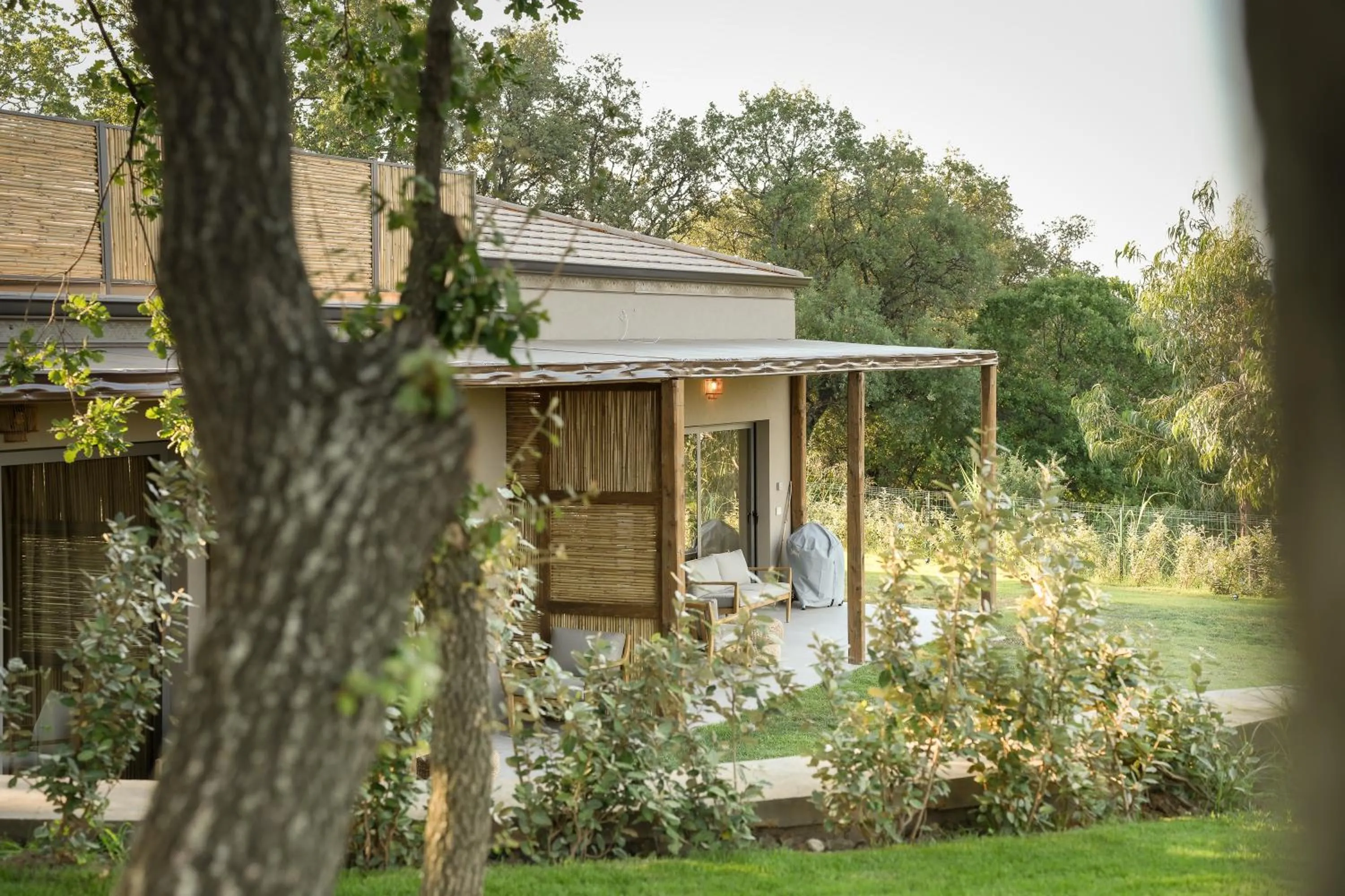 Property building in Hang Loose Cottage Hotel & Resort 4 stelle Gizzeria Calabria