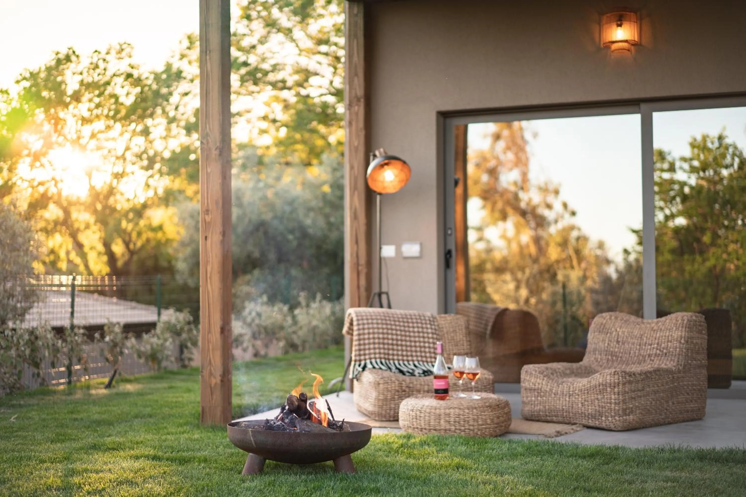 Patio in Hang Loose Cottage Hotel & Resort 4 stelle Gizzeria Calabria