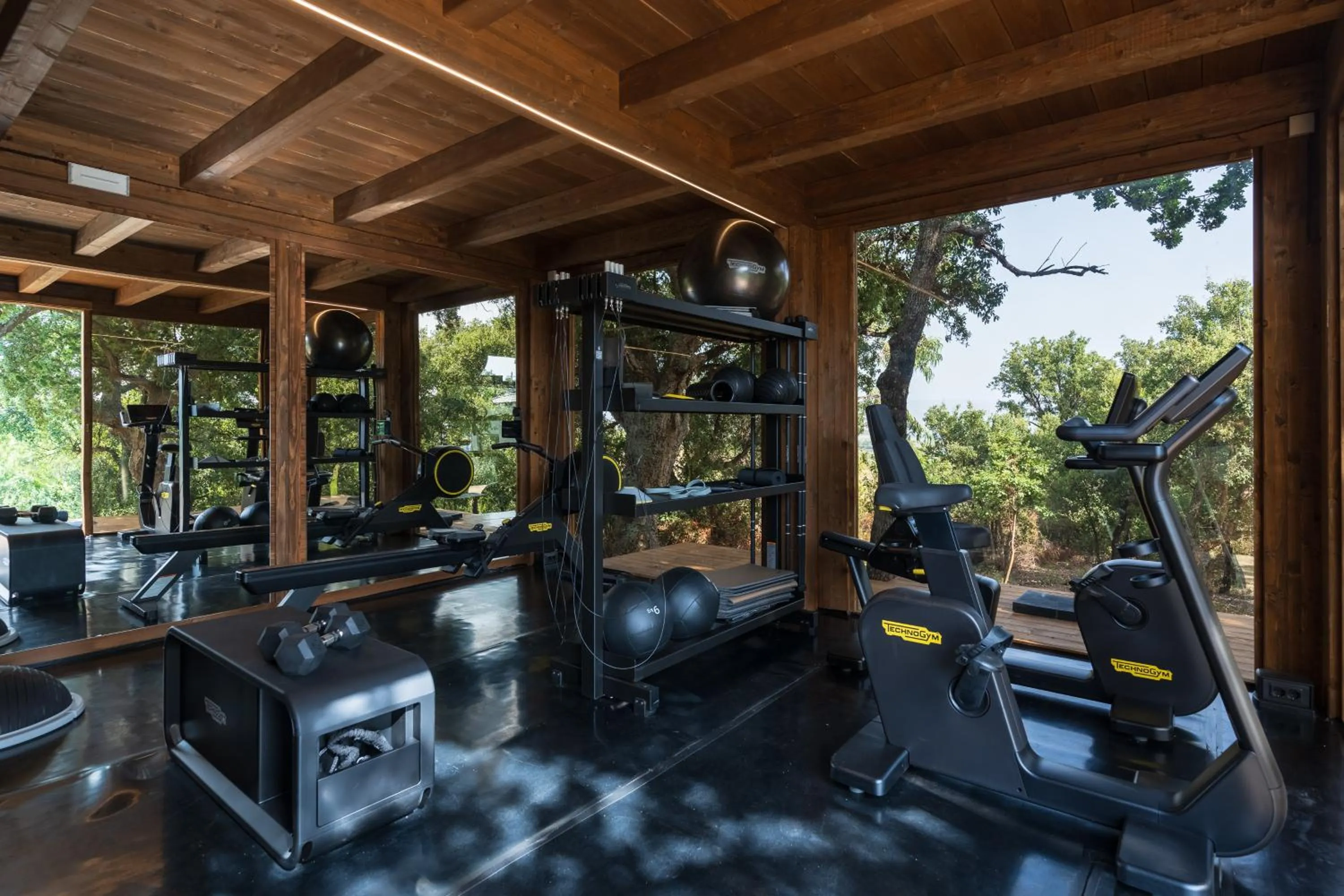 Fitness centre/facilities in Hang Loose Cottage Hotel & Resort 4 stelle Gizzeria Calabria