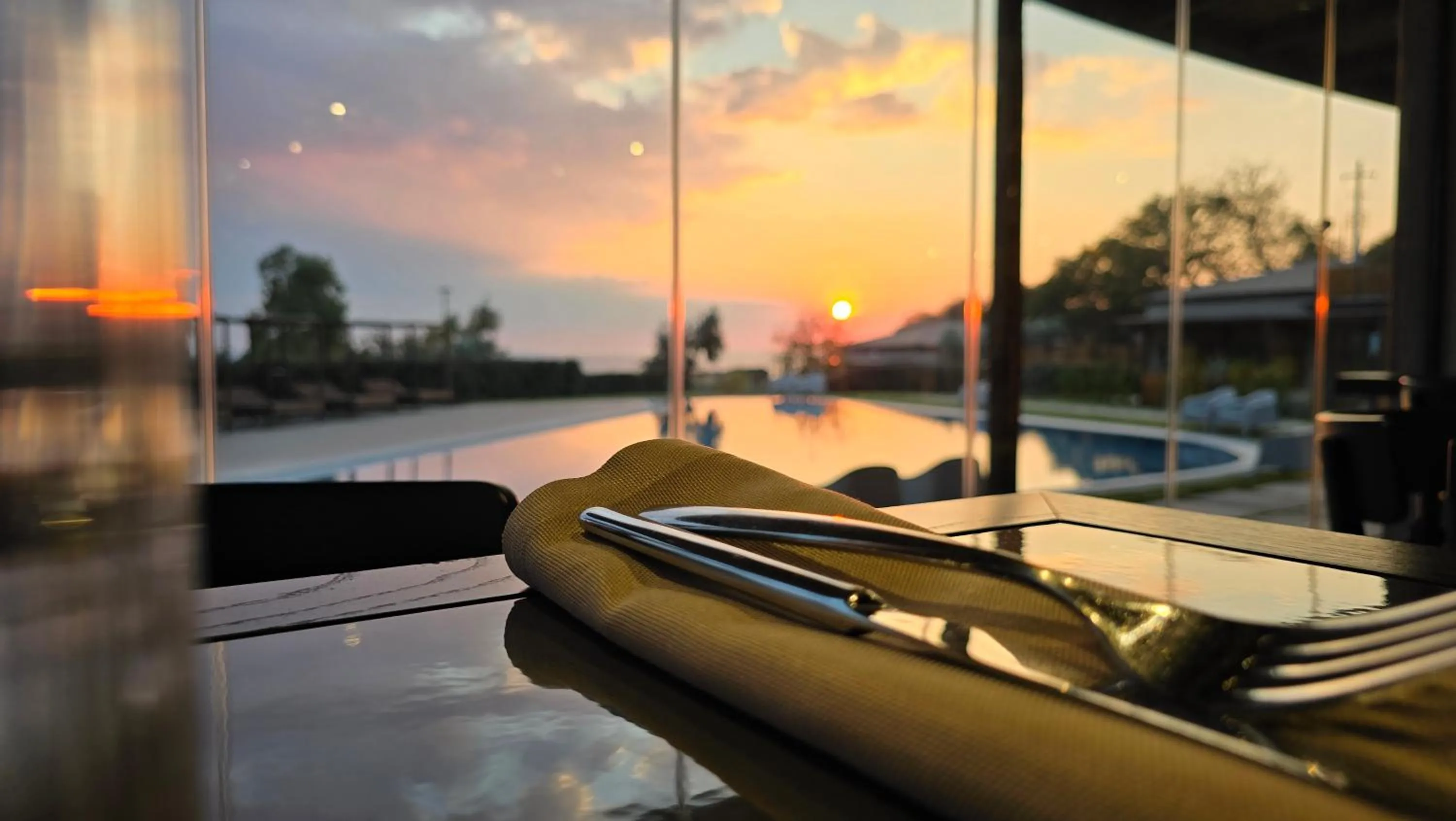 Restaurant/places to eat in Hang Loose Cottage Hotel & Resort 4 stelle Gizzeria Calabria