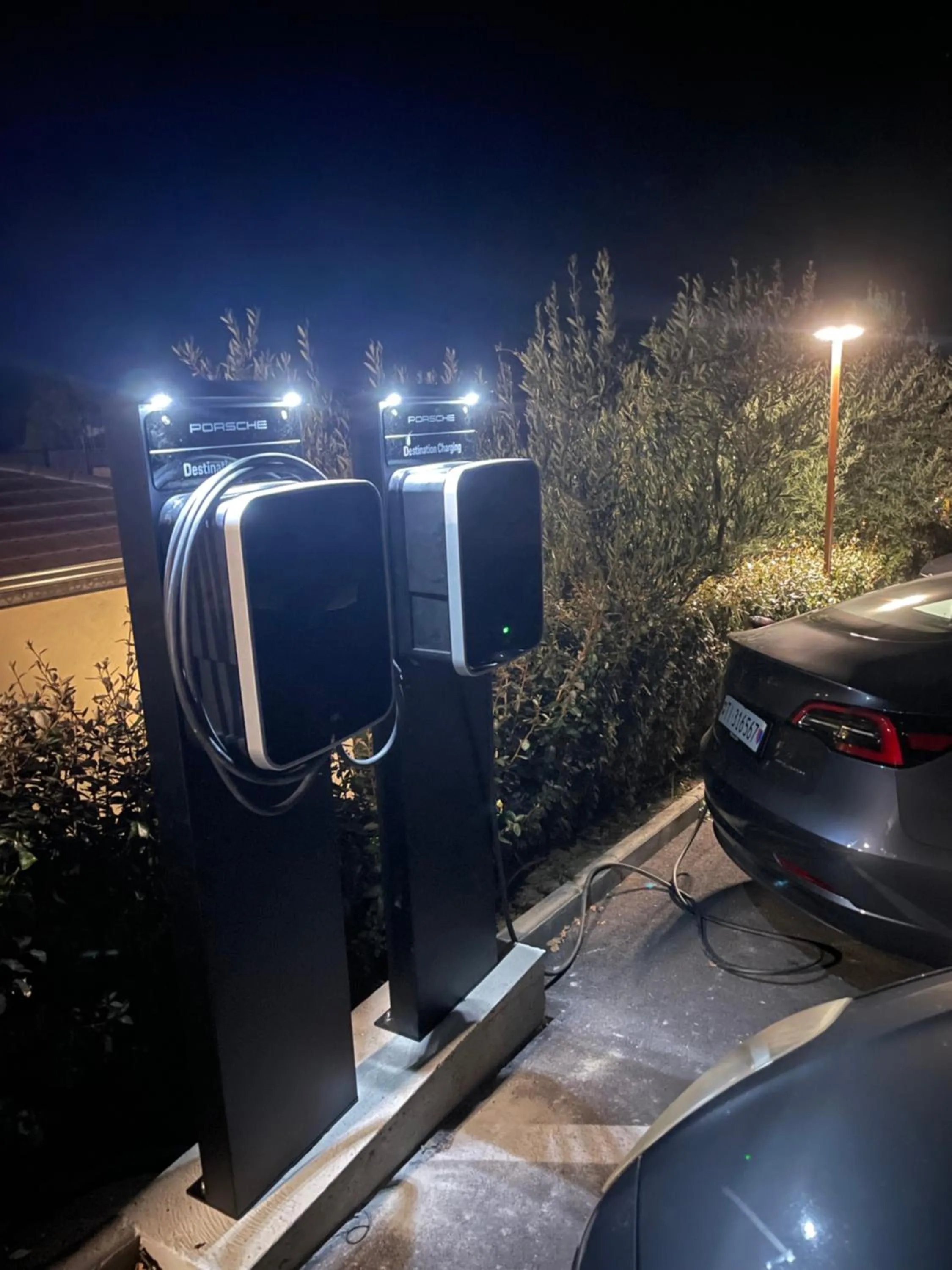 Parking in Hang Loose Cottage Hotel & Resort 4 stelle Gizzeria Calabria