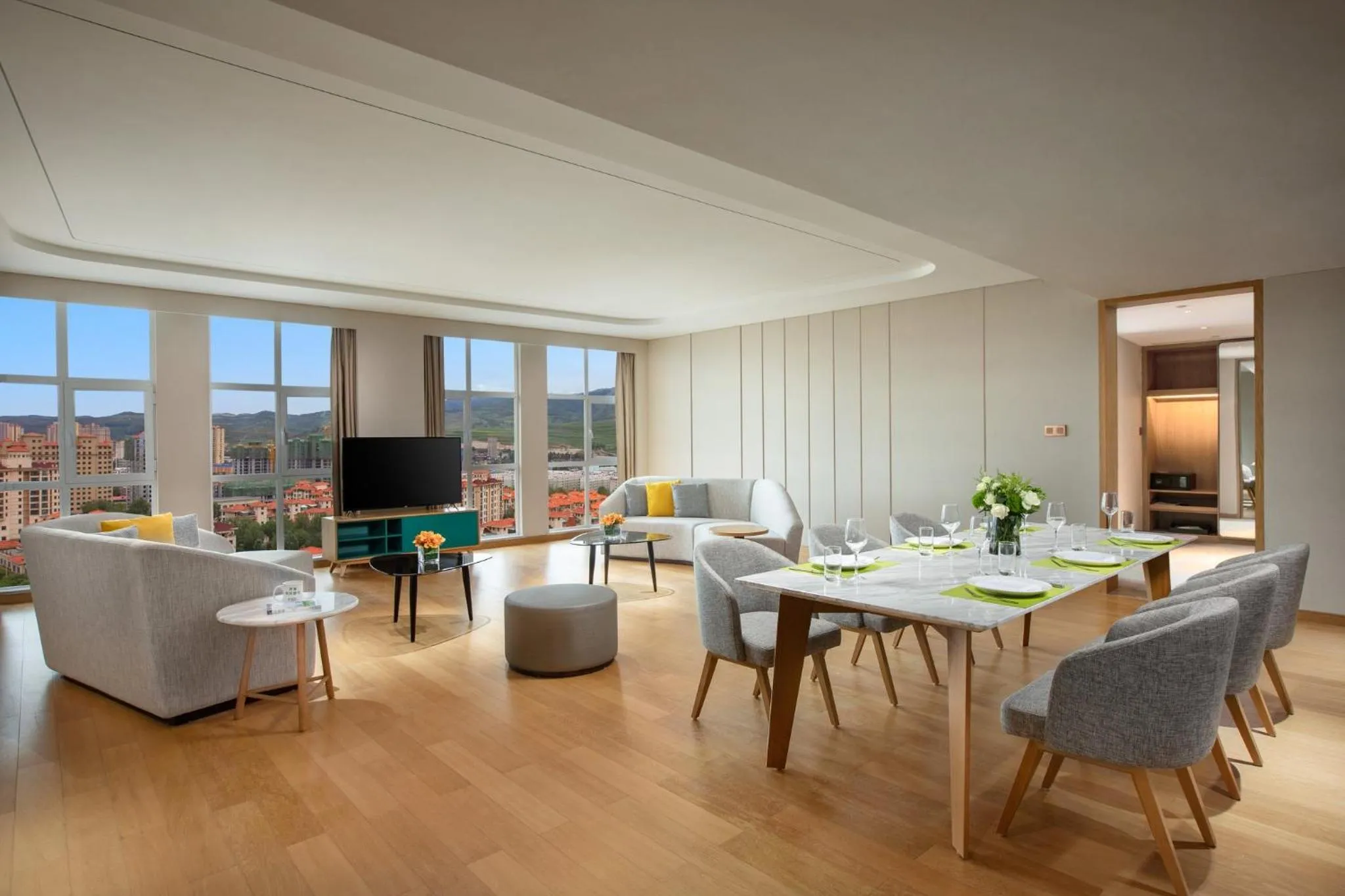 Photo of the whole room in Holiday Inn Xining Datong by IHG